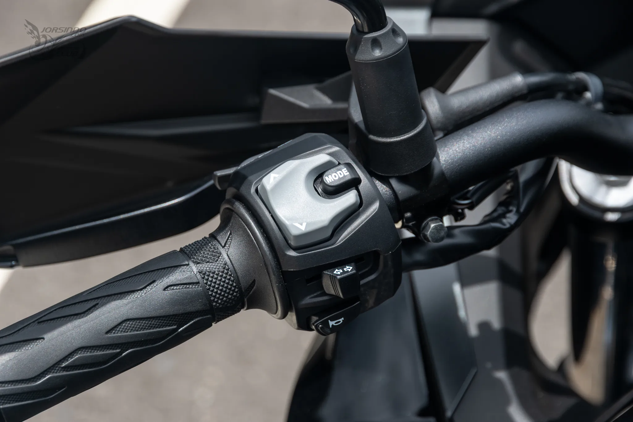 經典靈魂 x 現代科技 SUZUKI SV-7GX 跨界旅跑試乘9796|小老婆汽機車資訊網
