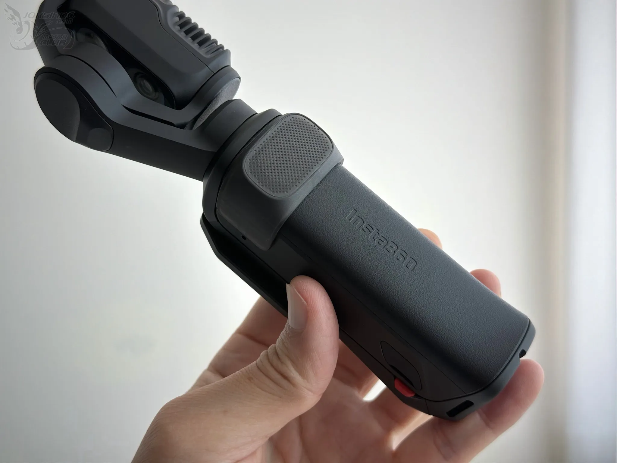 Insta360 Luna Ultra 開箱實測心得：Vlog 創作神兵利器1454|Insta360 Luna Ultra,Insta360,雲台相機,雙鏡雲台相機小老婆汽機車資訊網