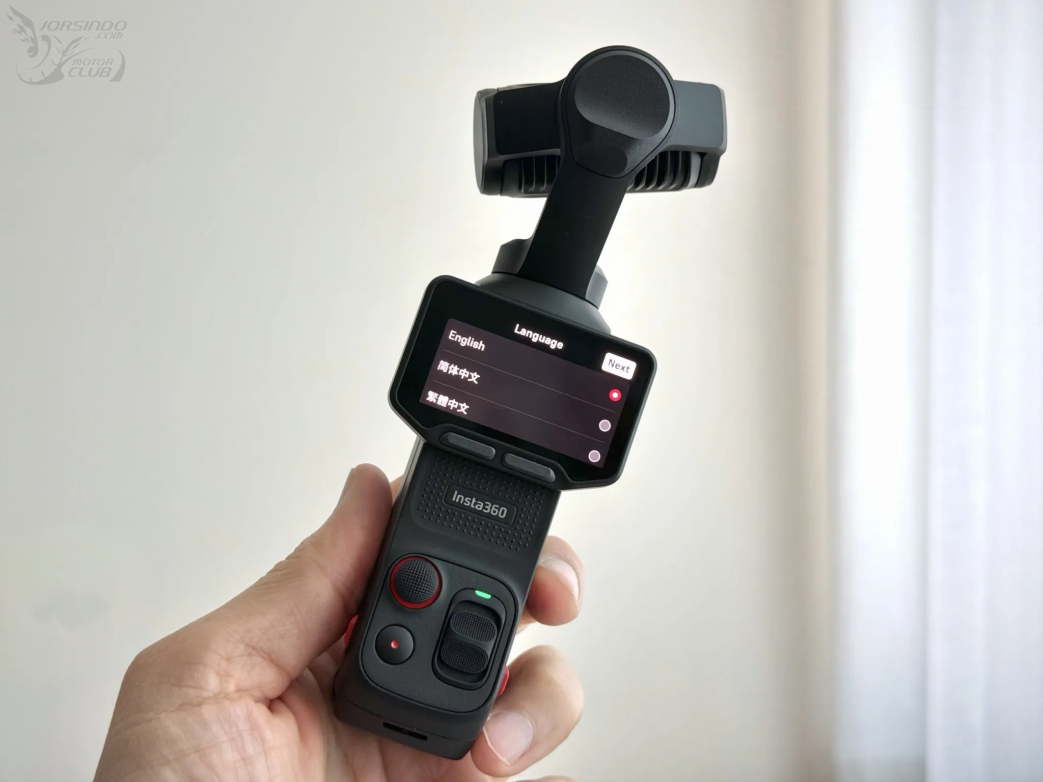 Insta360 Luna Ultra 開箱實測心得：Vlog 創作神兵利器1877|Insta360 Luna Ultra,Insta360,雲台相機,雙鏡雲台相機小老婆汽機車資訊網