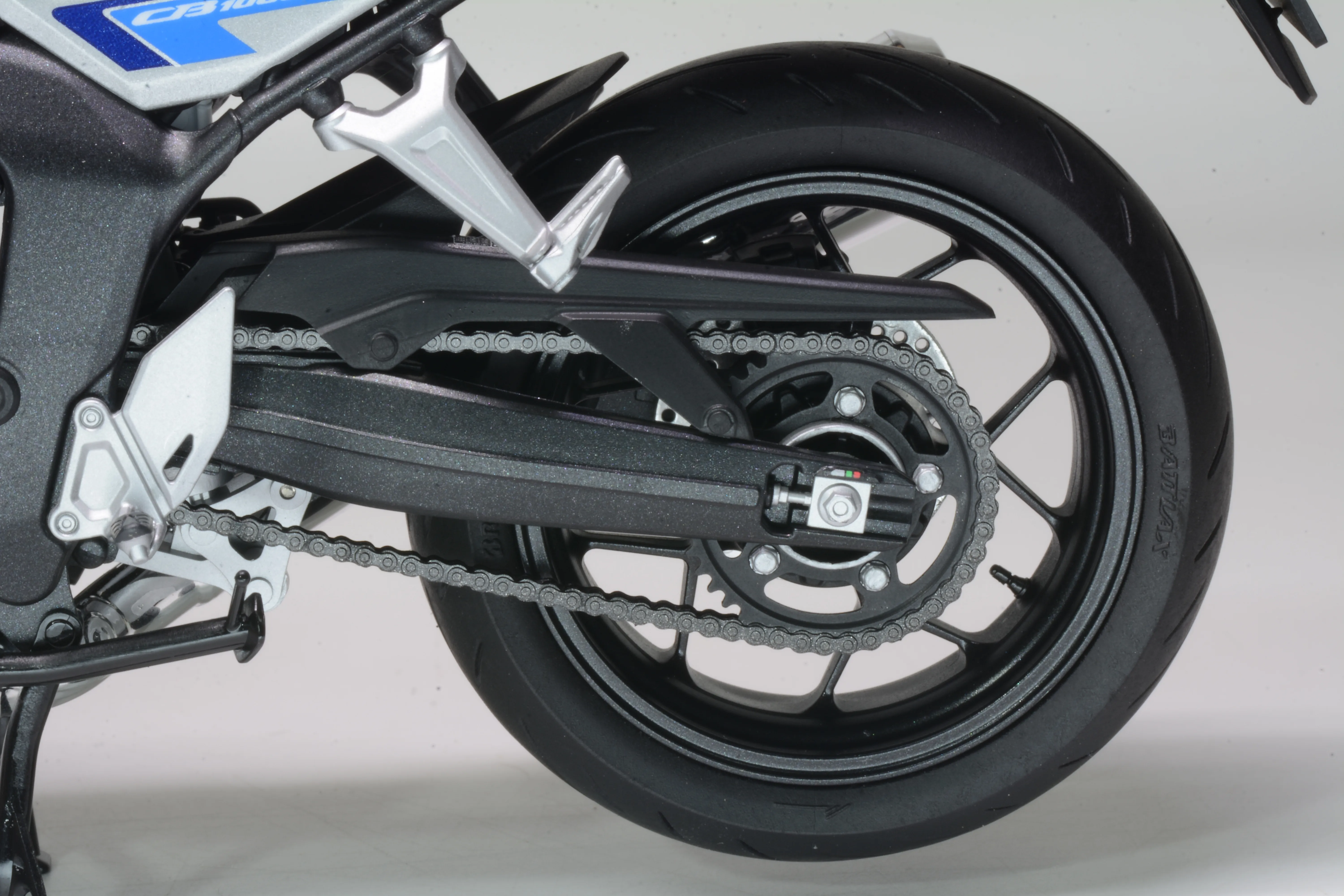 【模型製作】TAMIYA 1/12 HONDA CB1000F (圖多)8680|小老婆汽機車資訊網