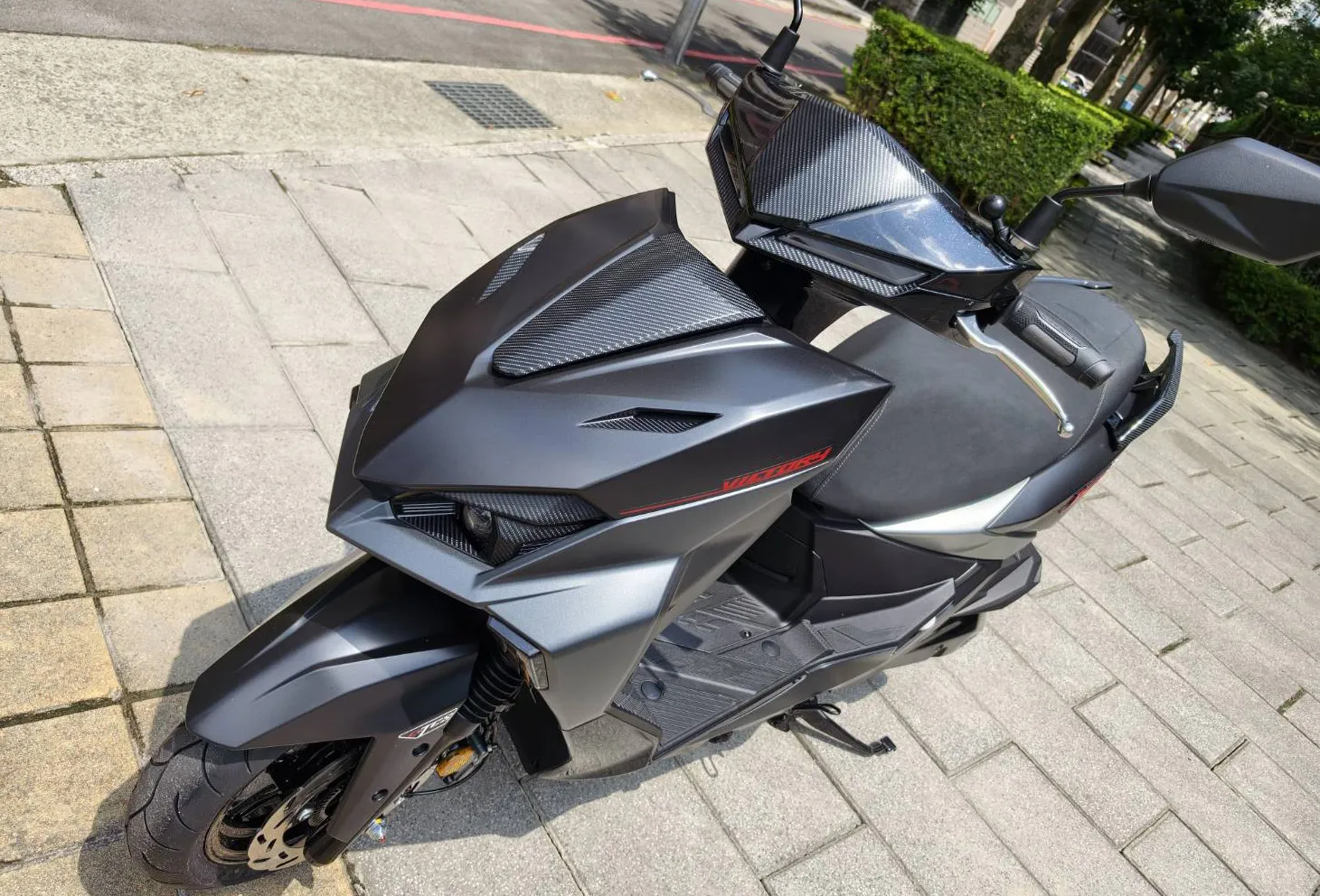 【新車心得】SYM 二代 JET SL+ 新車開箱＋一日雙北訓車油耗實測分享301|小老婆汽機車資訊網
