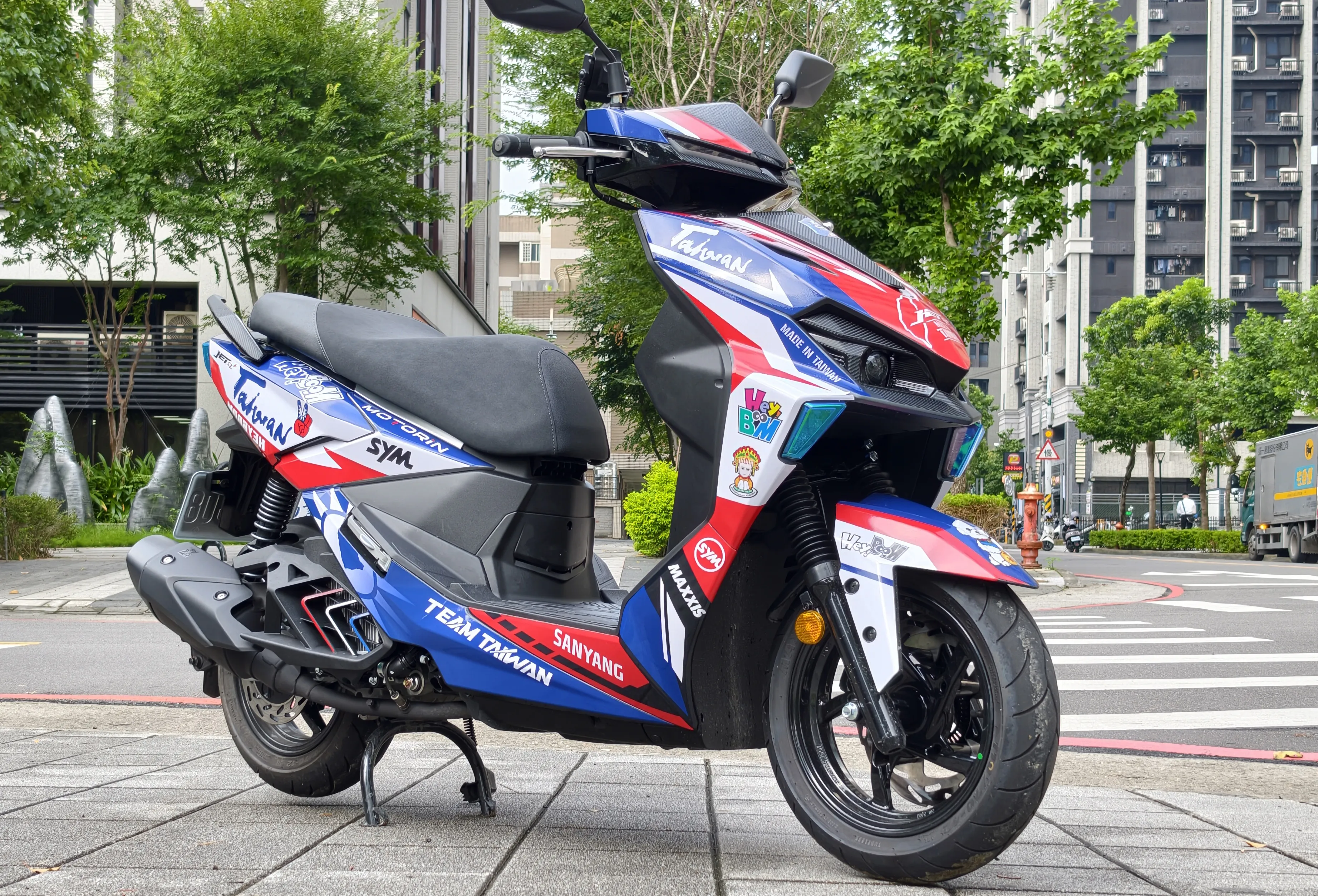 【新車心得】SYM 二代 JET SL+ 新車開箱＋一日雙北訓車油耗實測分享7112|小老婆汽機車資訊網