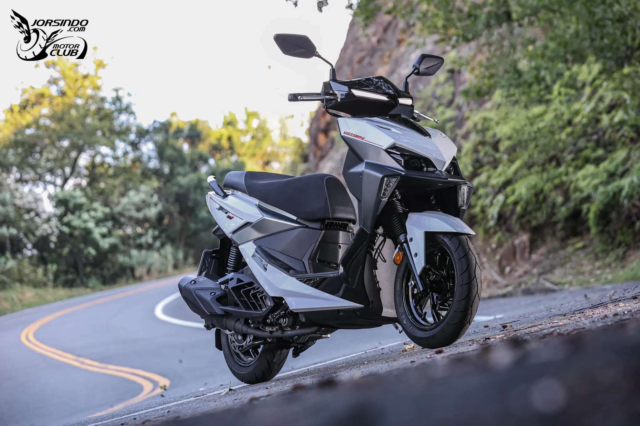量產車完全體！SYM 二代 JET SL+ 158 深度測試