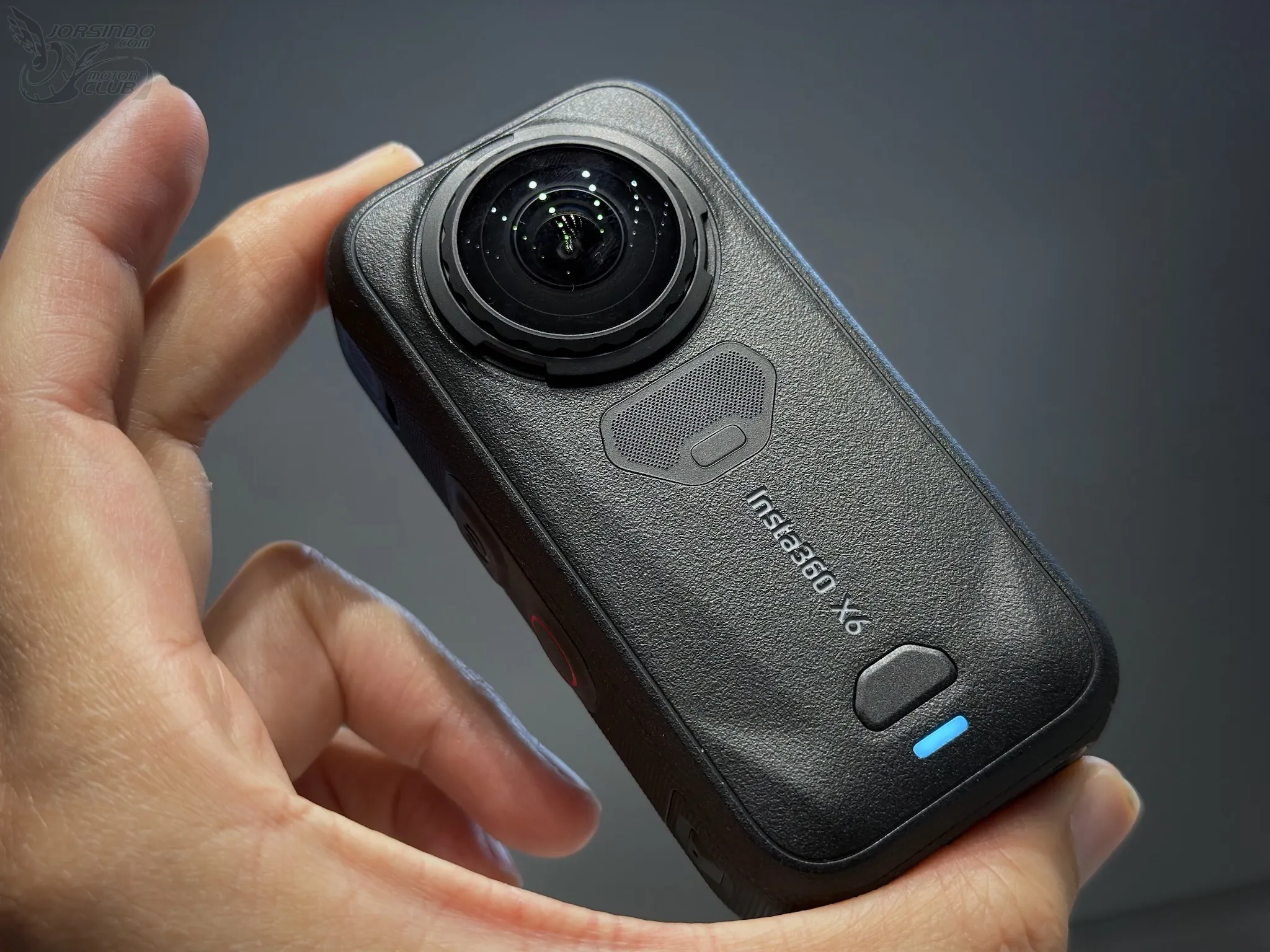 短小更好拍！Insta360 X6大改款預覽：新增引擎專用麥克風，即日開賣9470|Insta360 X6,Insta360,全景相機,全景運動相機小老婆汽機車資訊網