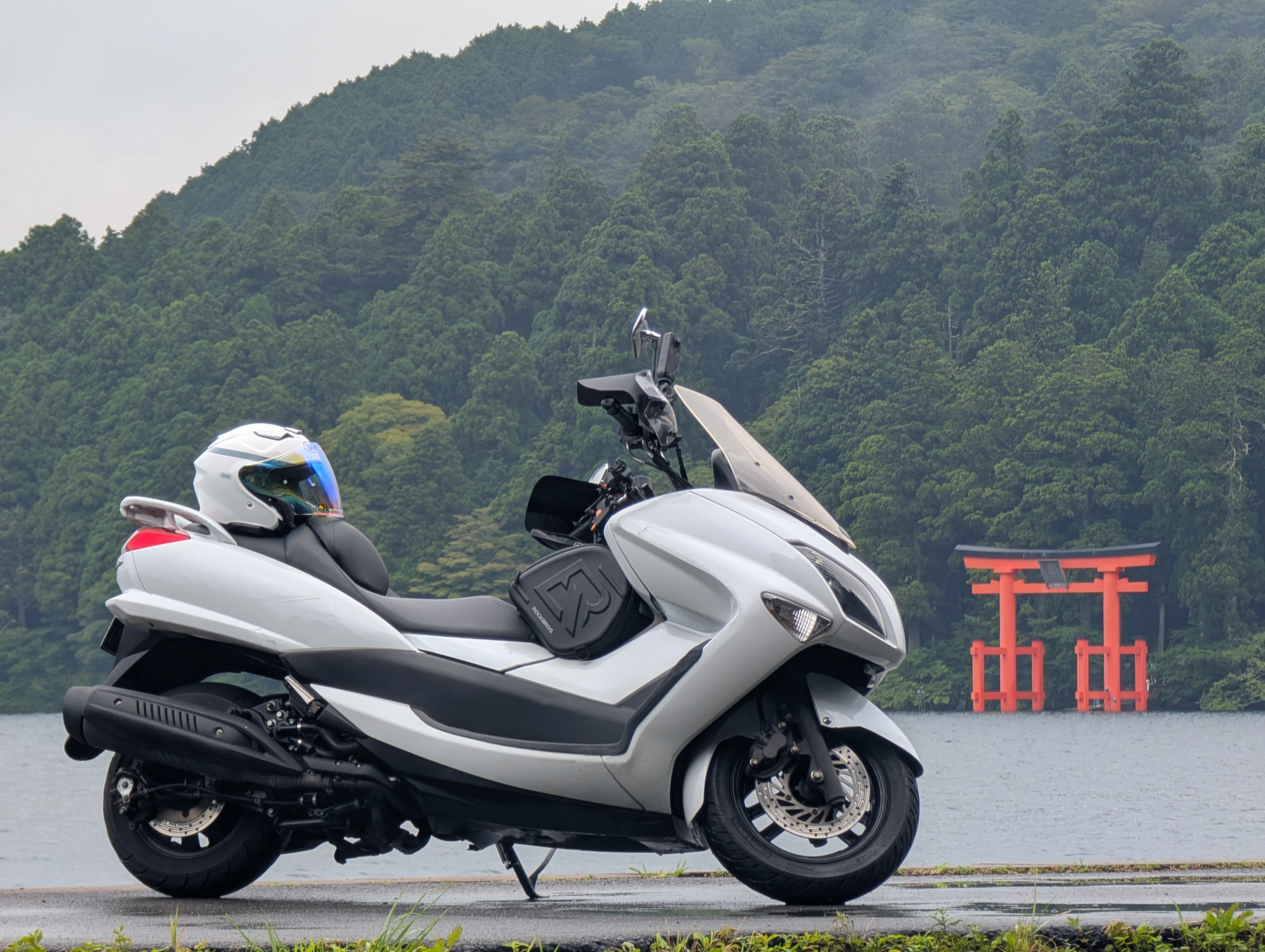 封面"日本摩托車