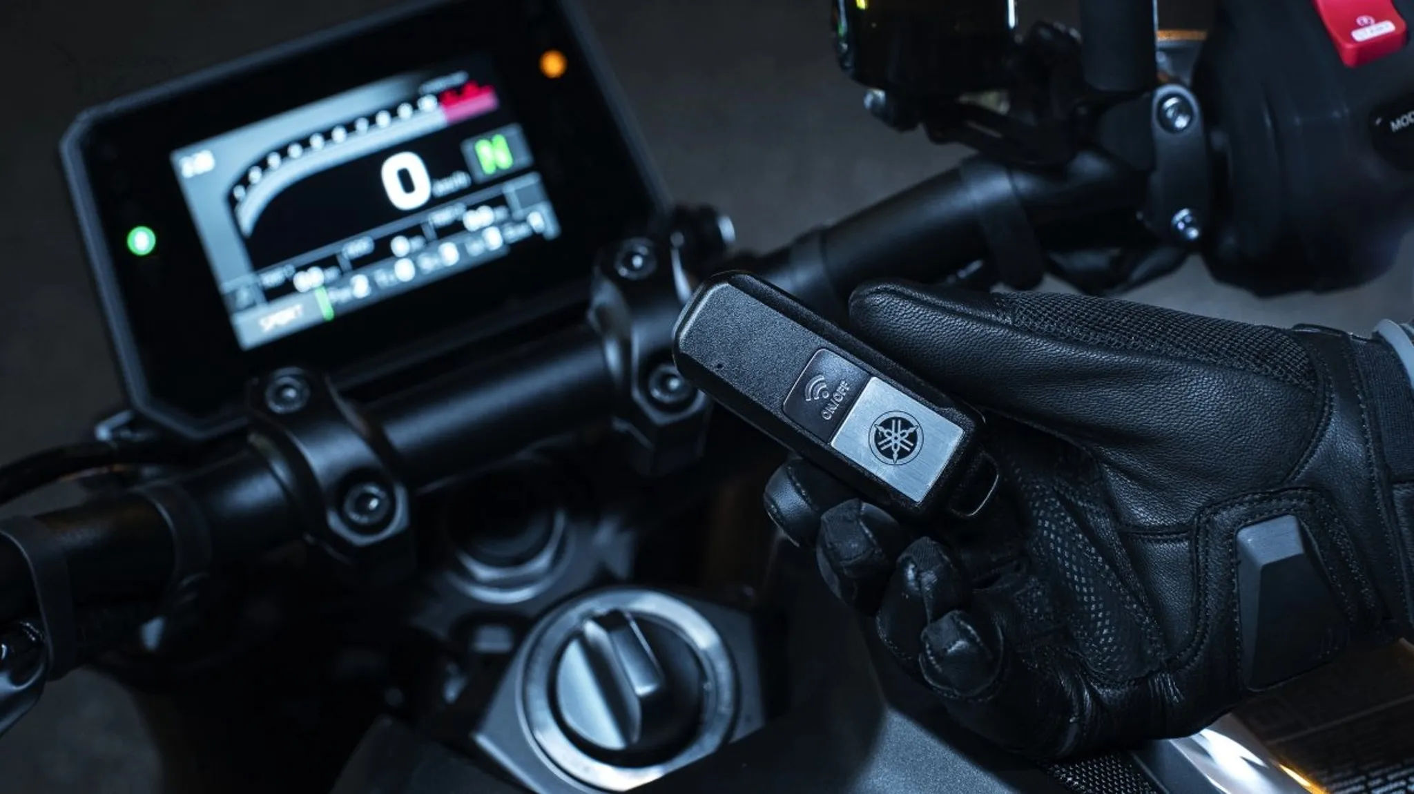 YAMAHA MT-09「SP」引進確認！反制 Honda CB1000 Hornet SP！5549|小老婆汽機車資訊網