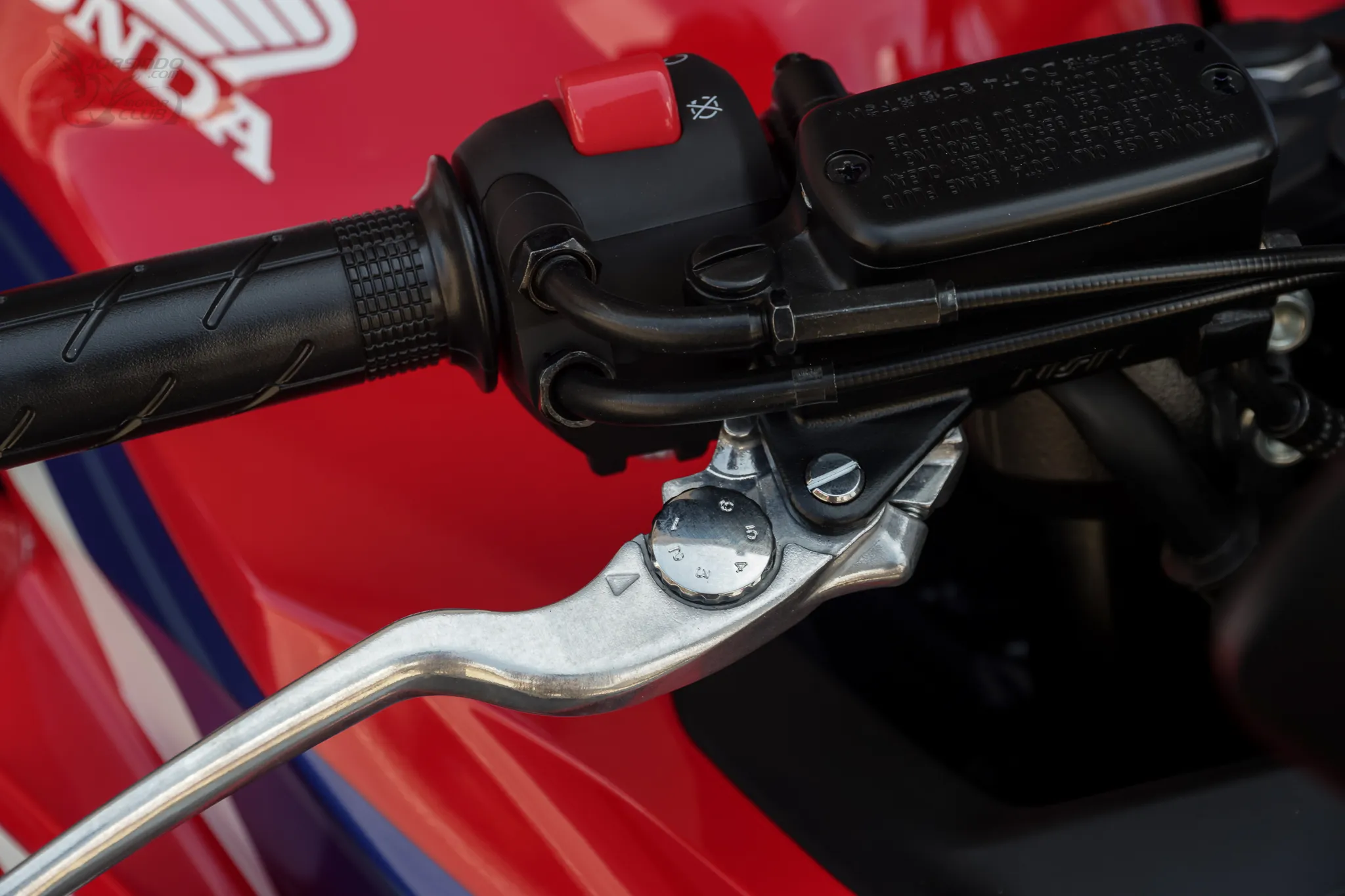 Honda CBR500R E-Clutch 賽道實戰！黑科技賽道一樣好用嗎？1336|小老婆汽機車資訊網
