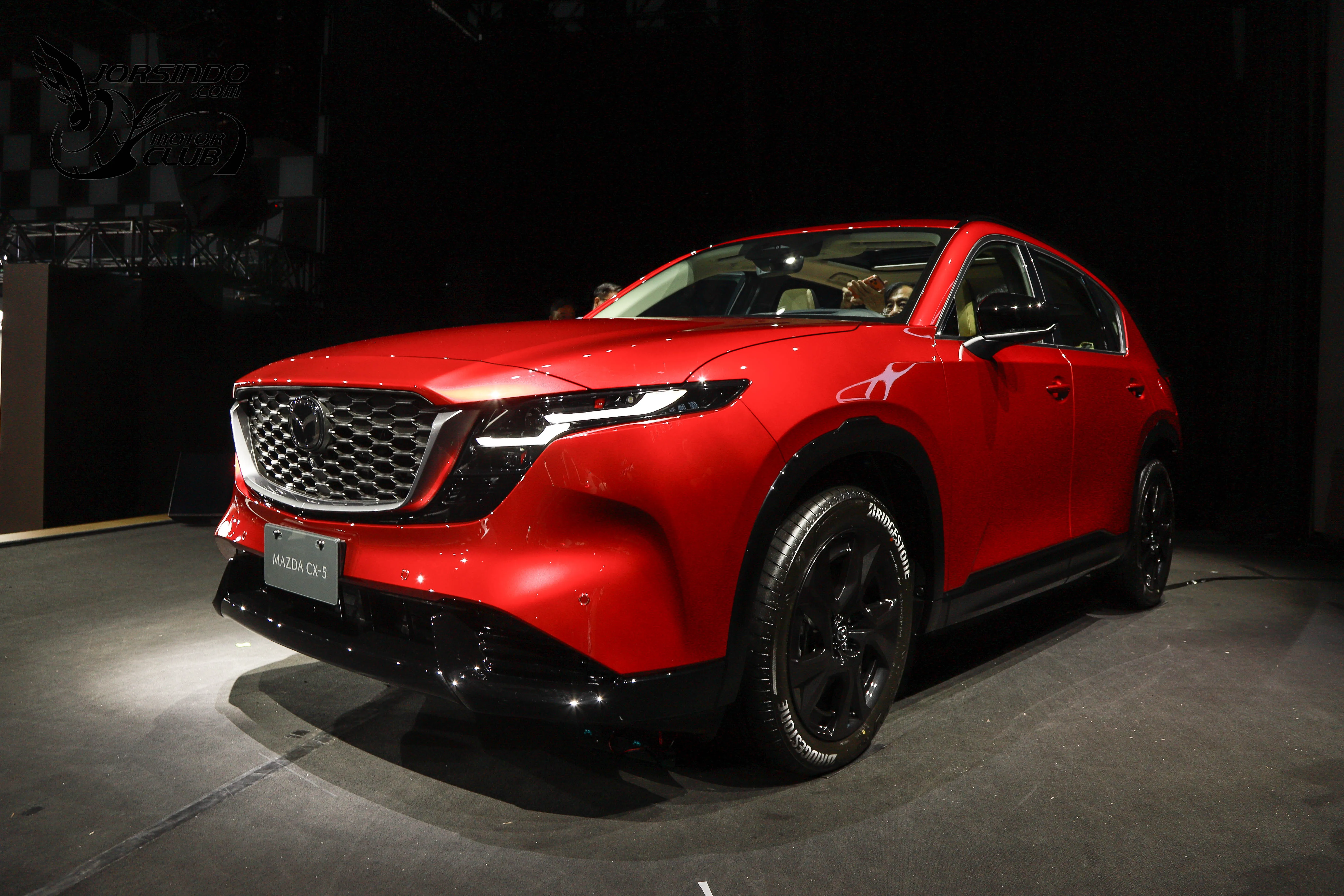Mazda三代大改款CX-5國內94.9萬起開賣，同級唯一全車系AWD設定！2014|小老婆汽機車資訊網