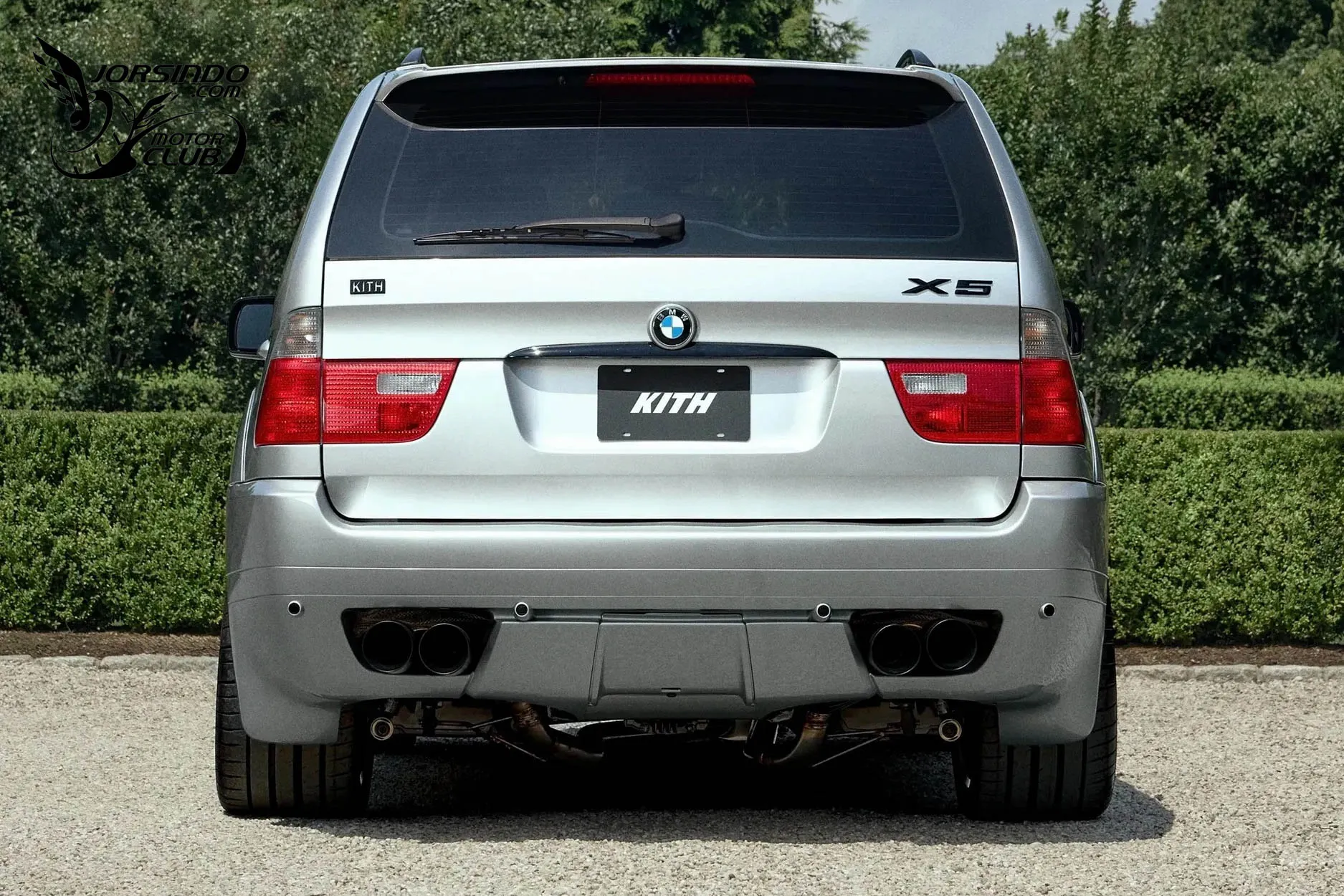 BMW攜手紐約潮牌Kith，打造採V10心臟與6MT配置的瘋狂版X5！984|小老婆汽機車資訊網