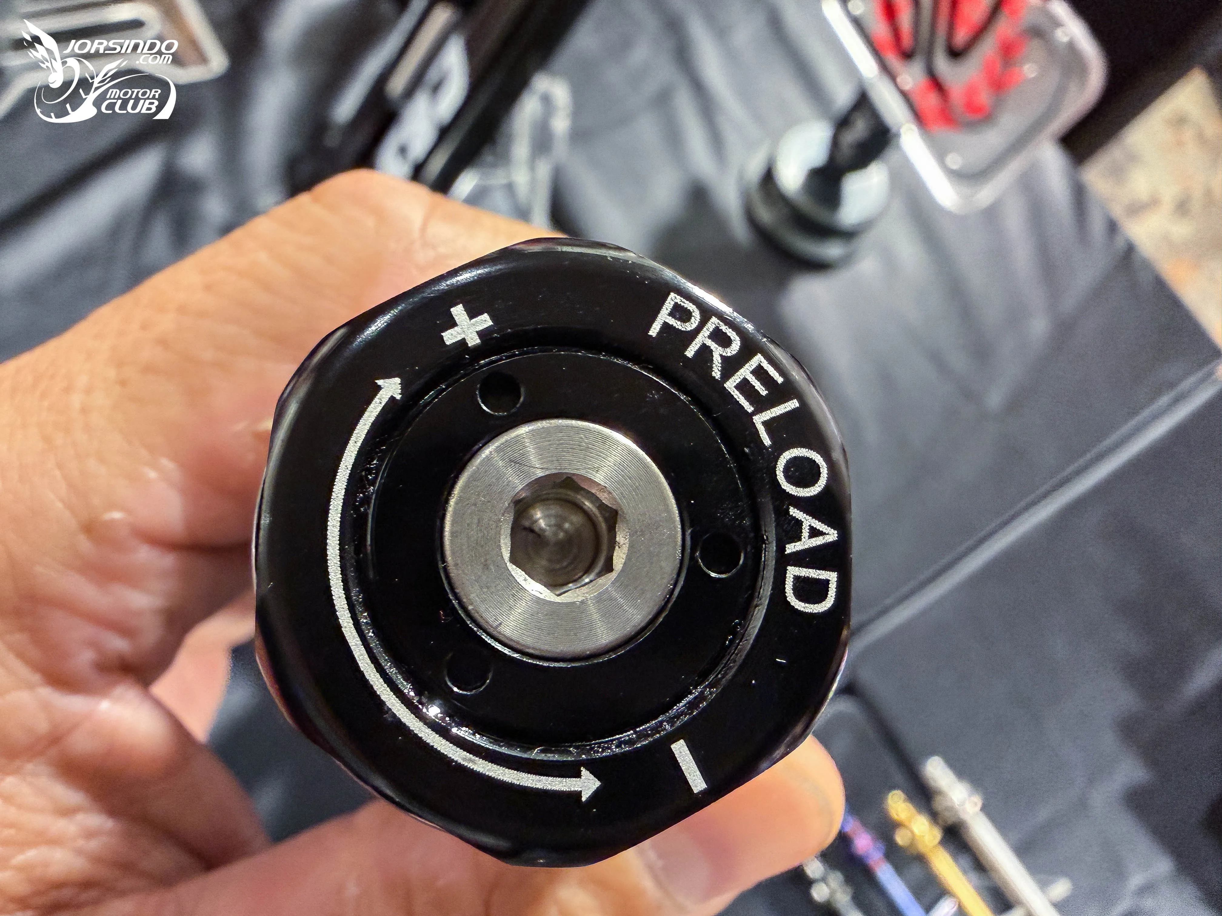 兩萬元內的全可調避震！CCD CFS-C63 掛瓶前叉登場1479|小老婆汽機車資訊網