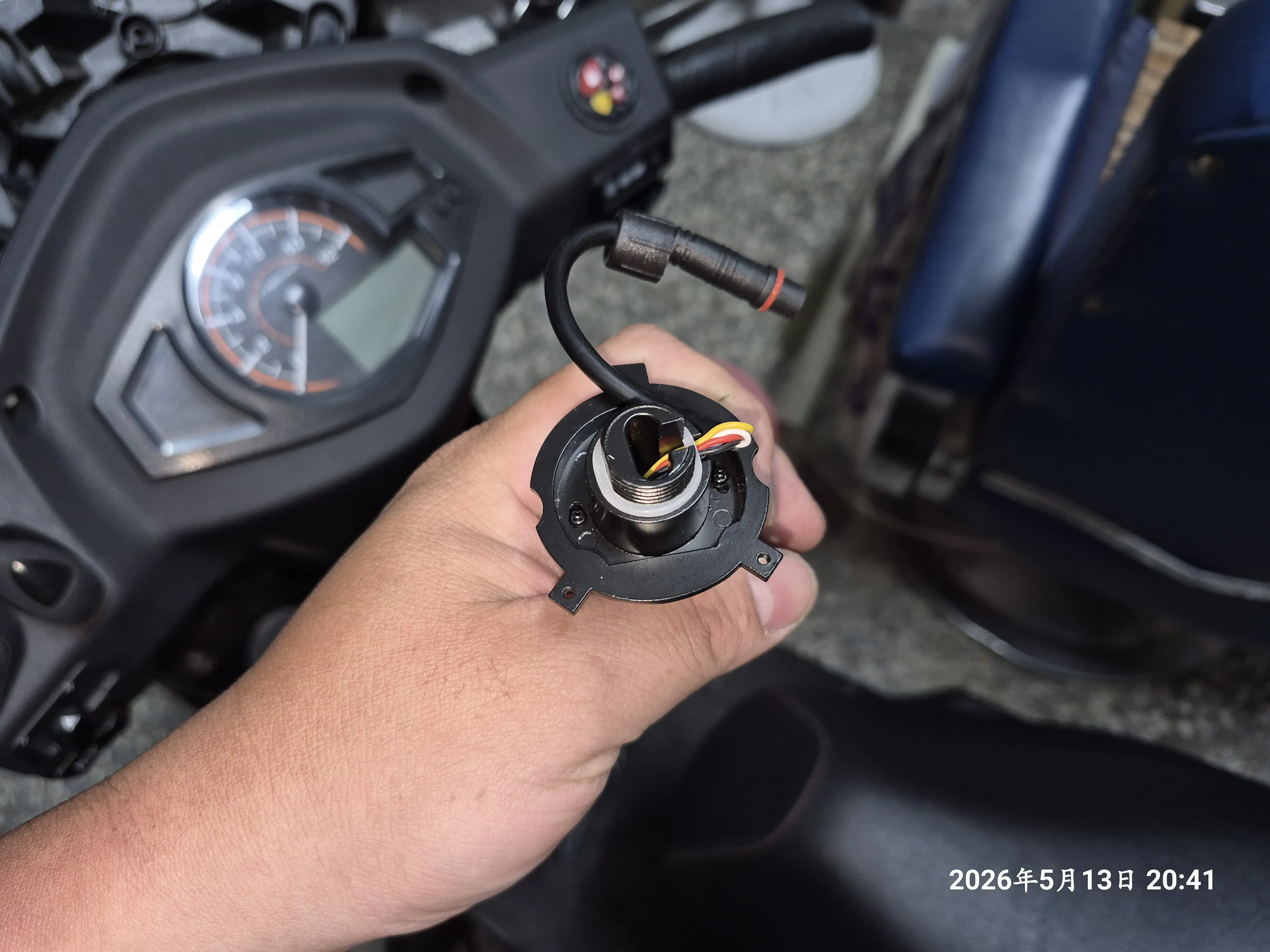 T-413-A4_Z1 attila安裝X1PLUS LED大燈632|小老婆汽機車資訊網