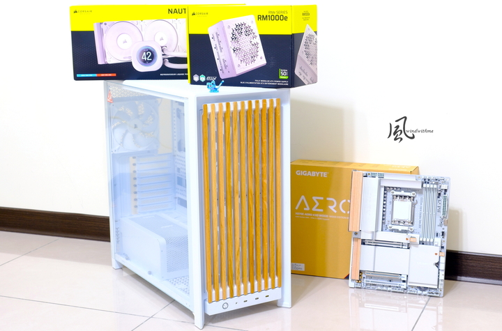 封面"白色木紋新風格：X870E