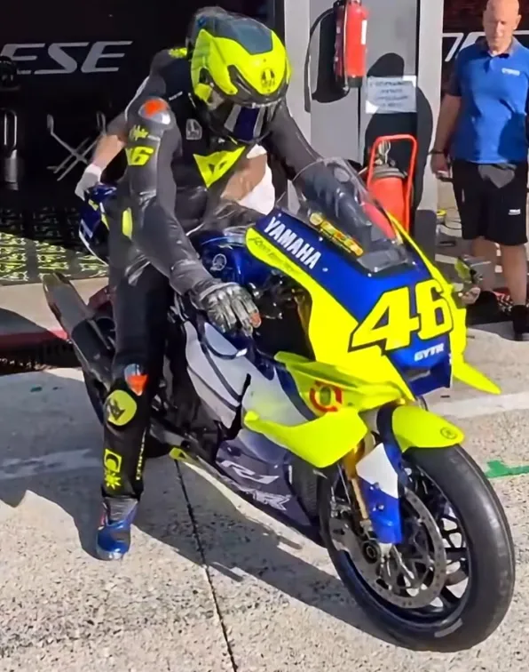 未量產先改款 AGV【PISTA GP R4?】572|小老婆汽機車資訊網