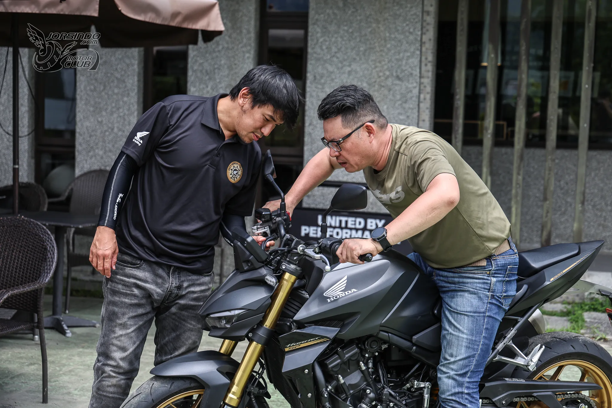 法龜又發威？HONDA CB1000 Hornet SP 深度試駕：被封印的小蜜蜂能買嗎？1293|小老婆汽機車資訊網