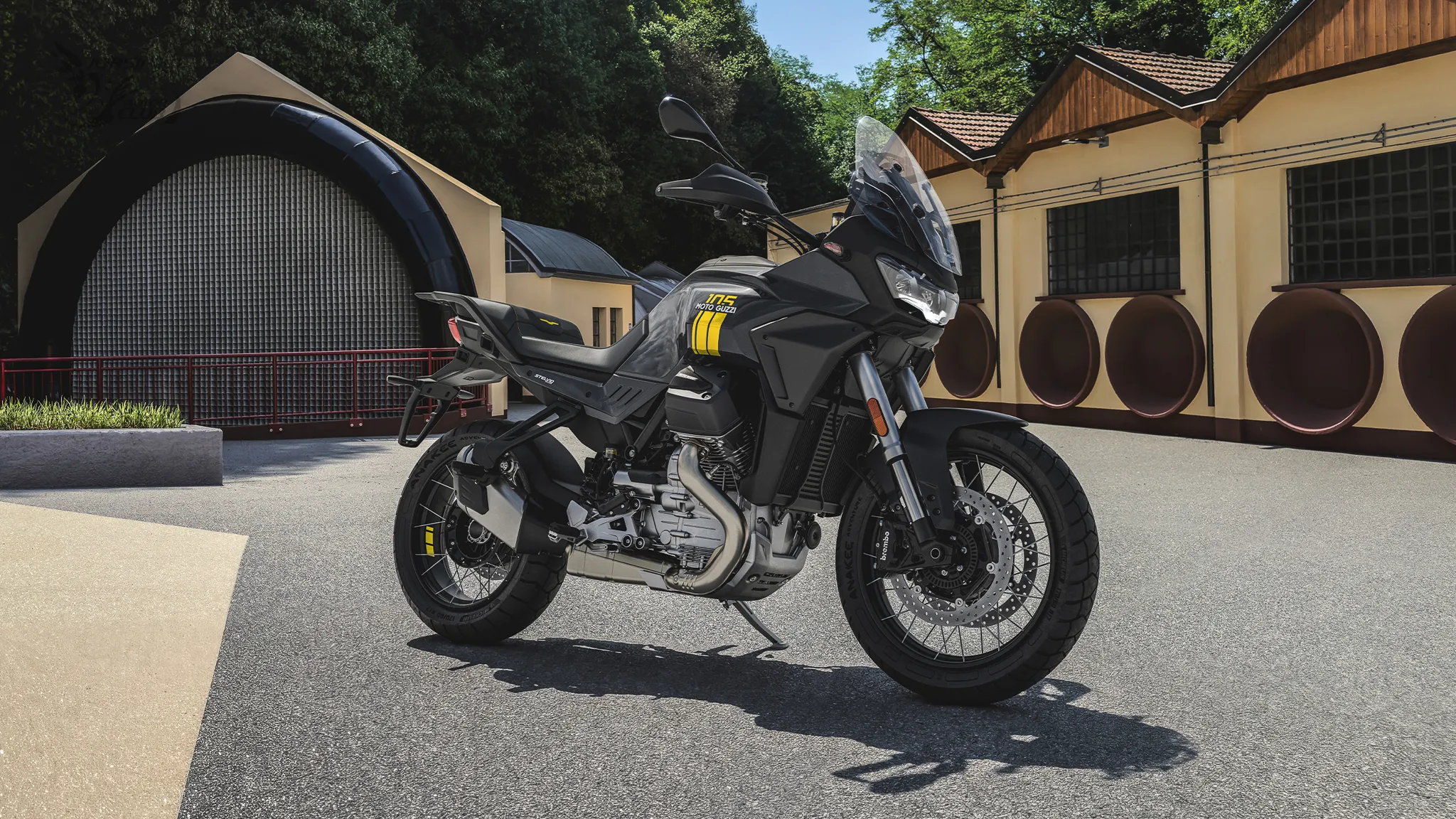 義大利老鷹 Moto Guzzi 105 歲了！經典車款推出限定紀念塗裝9031|小老婆汽機車資訊網
