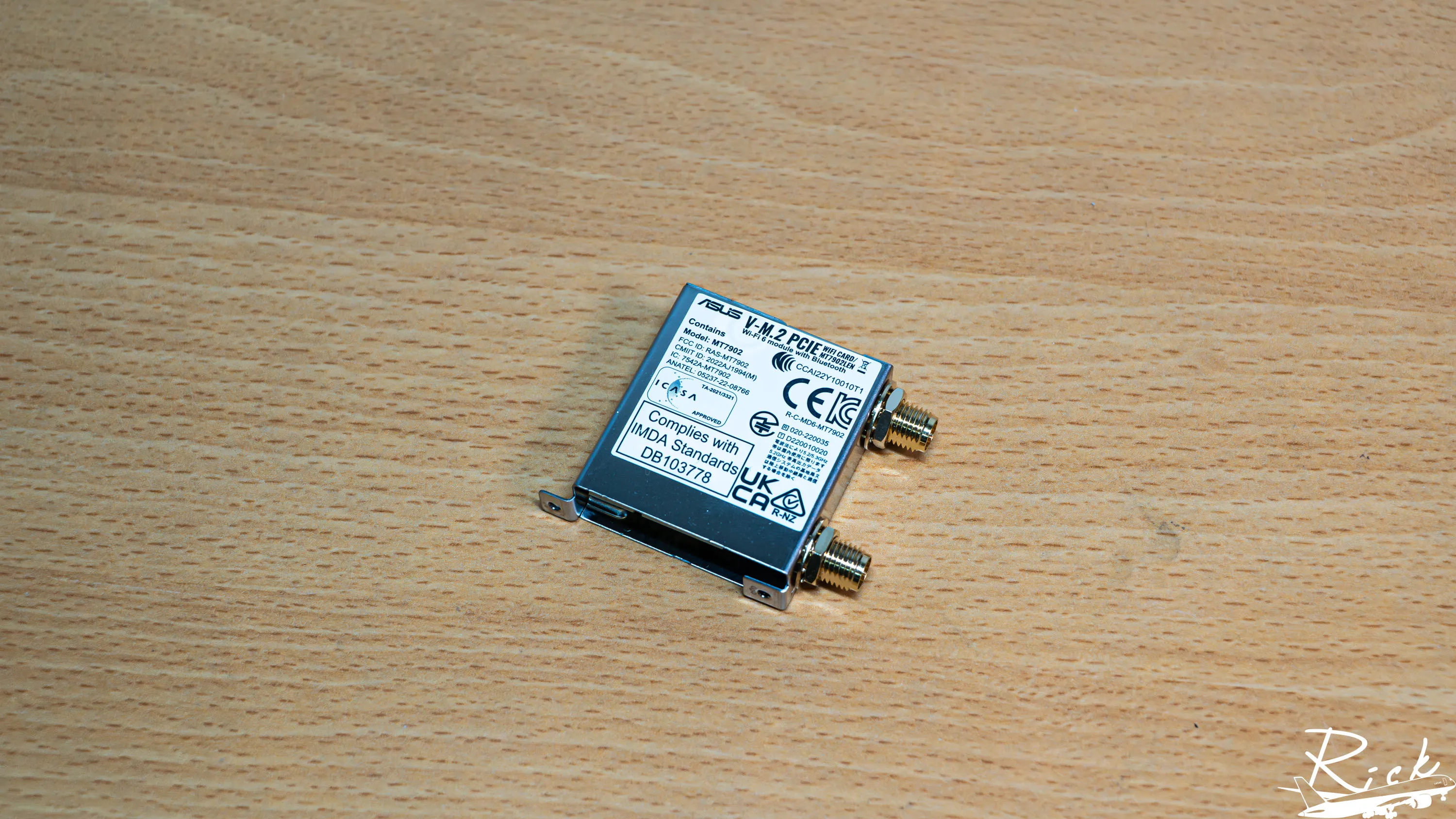 【開箱】入門MATX白色主板 | ASUS B760M-AYW WIFI4215|小老婆汽機車資訊網