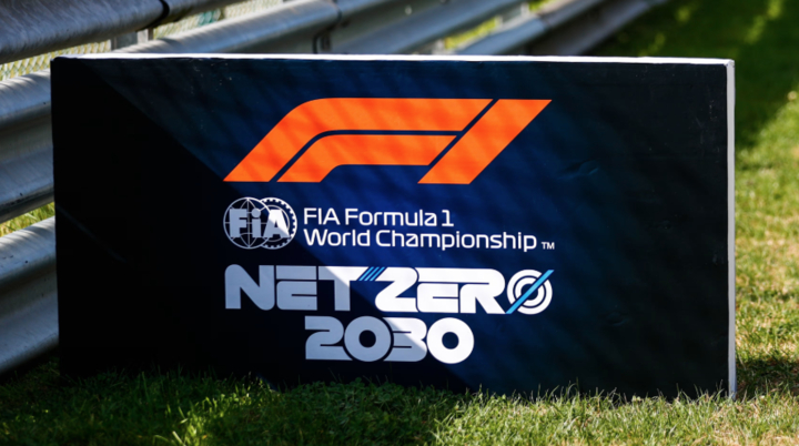 封面"F1最新永續報告：碳足跡已減少35%，朝2030年淨零碳排目標邁進"