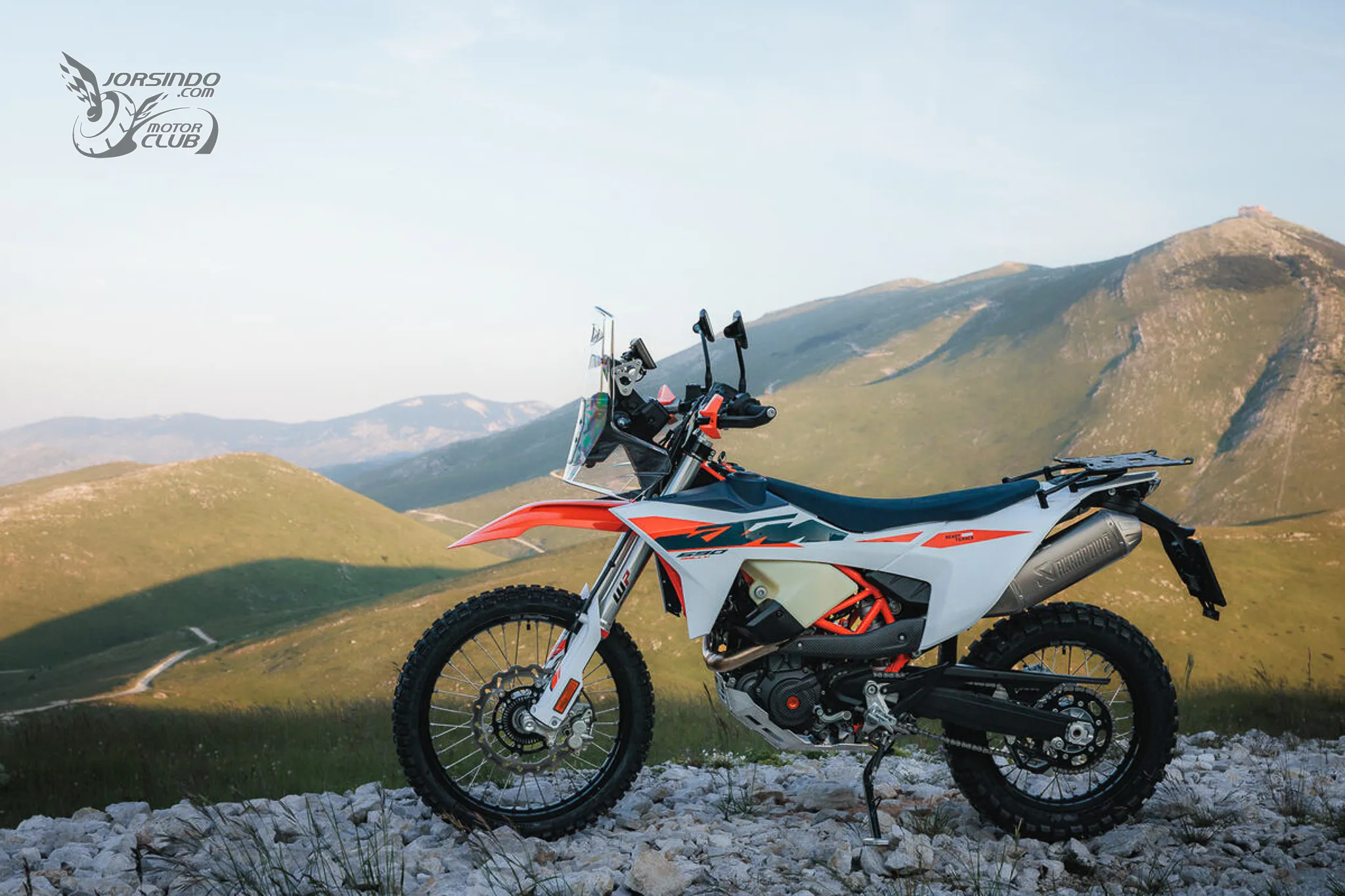 Rally 世界生力軍！2026 KTM 690 RALLY 發表