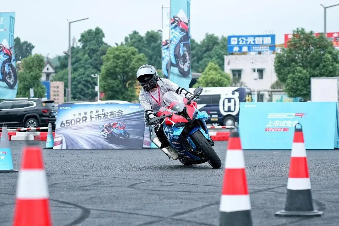 [大陆车讯] 33,977元！凯越 650RR 高性能仿赛上市，全方位解读整车...276|小老婆汽機車資訊網