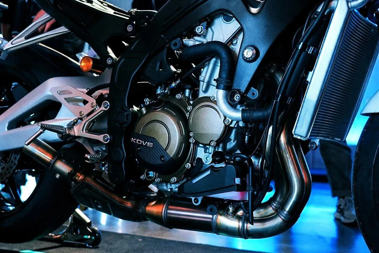 [大陆车讯] 33,977元！凯越 650RR 高性能仿赛上市，全方位解读整车...1660|小老婆汽機車資訊網
