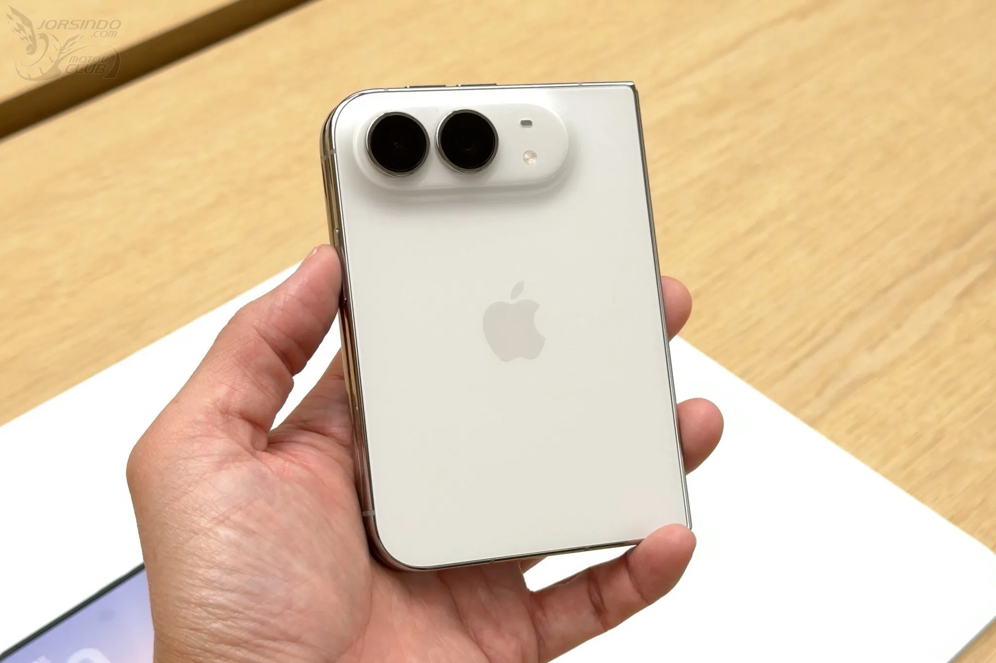 iPhone Duo 快速實測：雙螢幕介面、4K 120fps 錄影效果好嗎？5281|iPhone,iPhone Duo,摺疊機,iPhone Fold,Apple小老婆汽機車資訊網