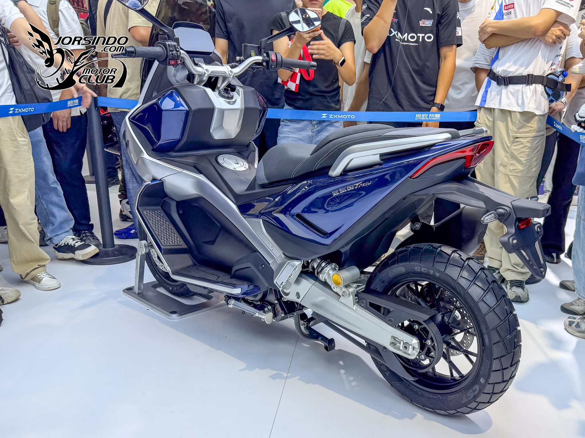 [重慶車展] ZXMOTO 張雪 250T ADV 速克達7619|小老婆汽機車資訊網