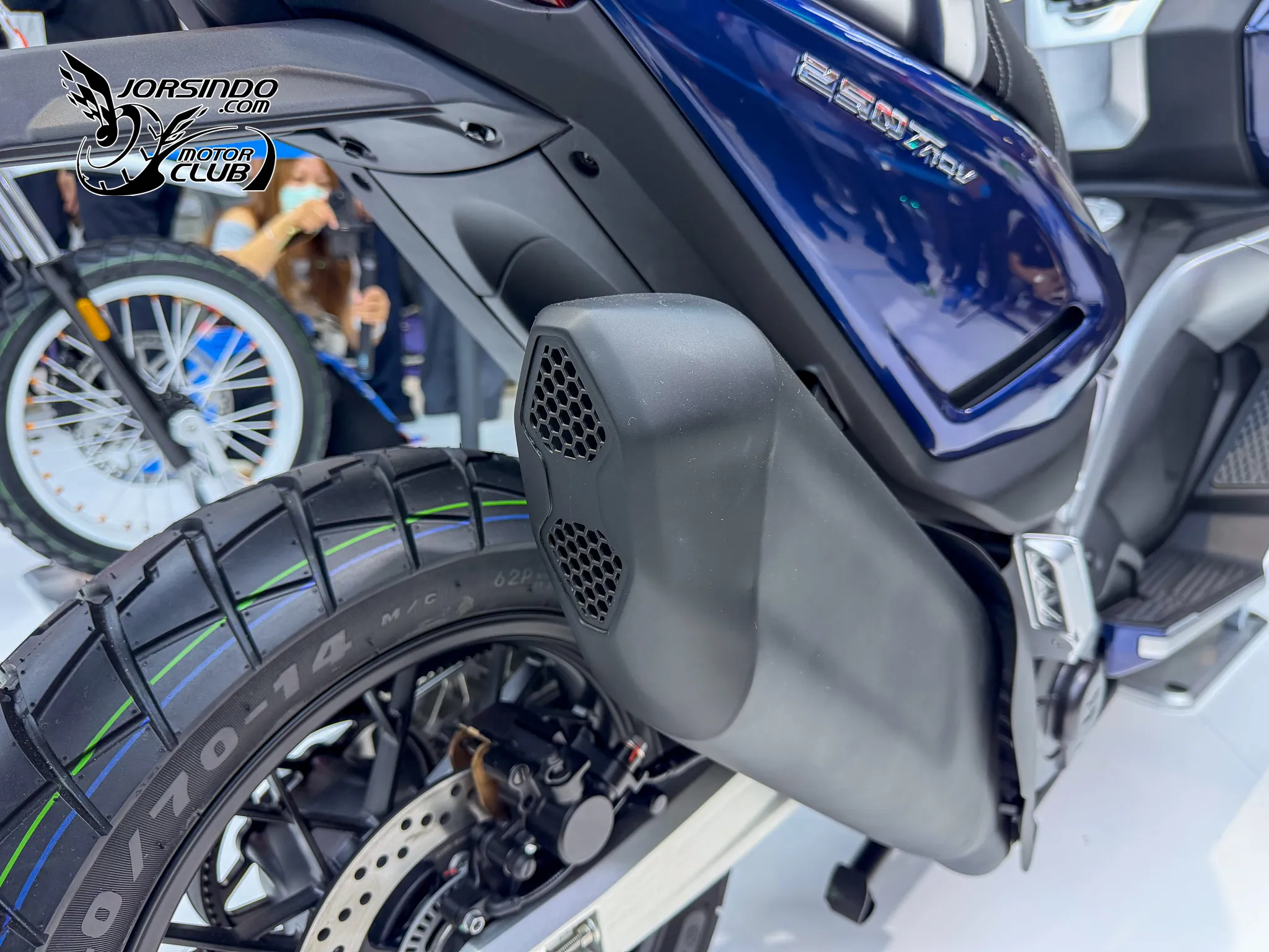 [重慶車展] ZXMOTO 張雪 250T ADV 速克達241|小老婆汽機車資訊網