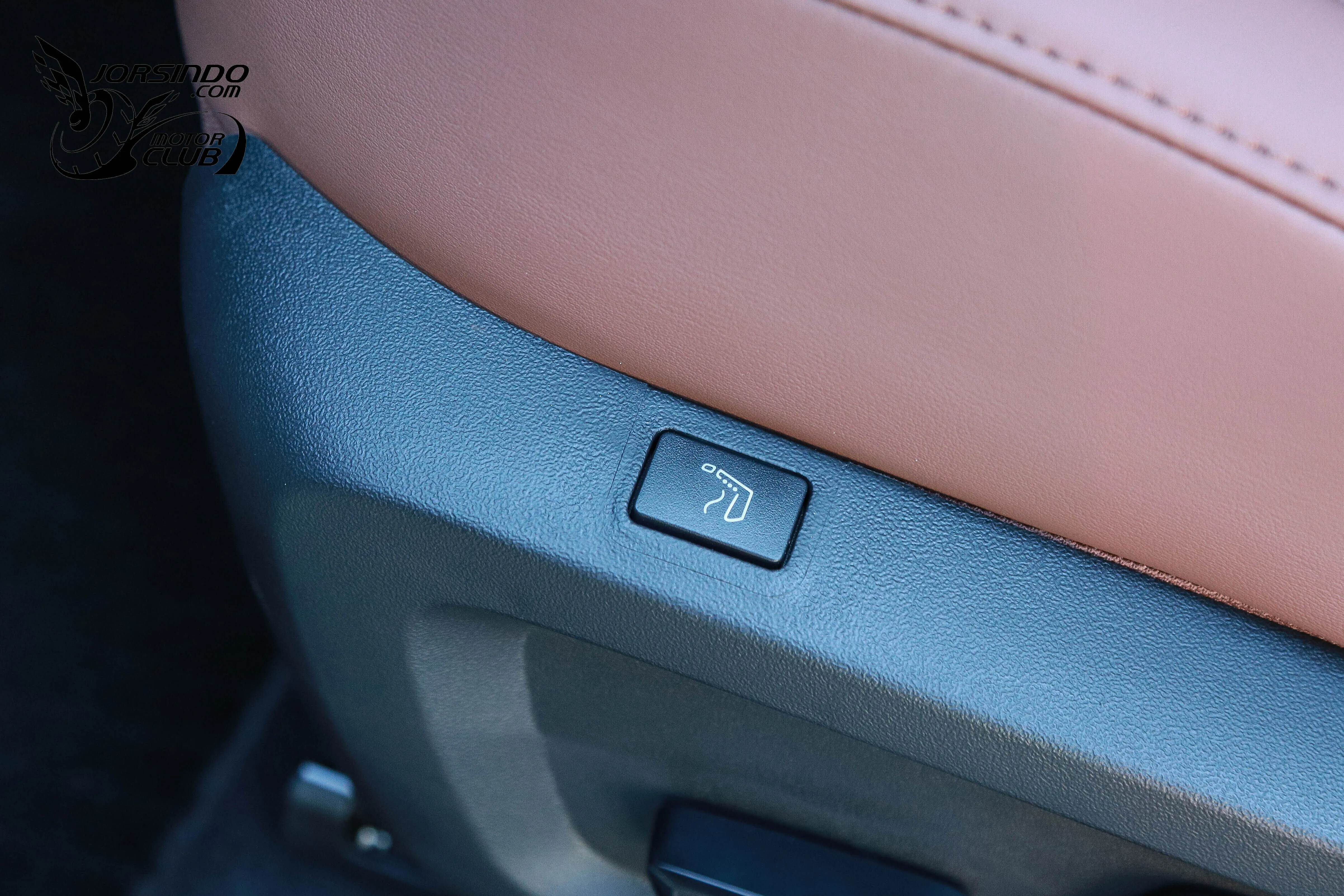 三車型，116.9萬元起！Mitsubishi新世代Outlander國內上市2808|小老婆汽機車資訊網