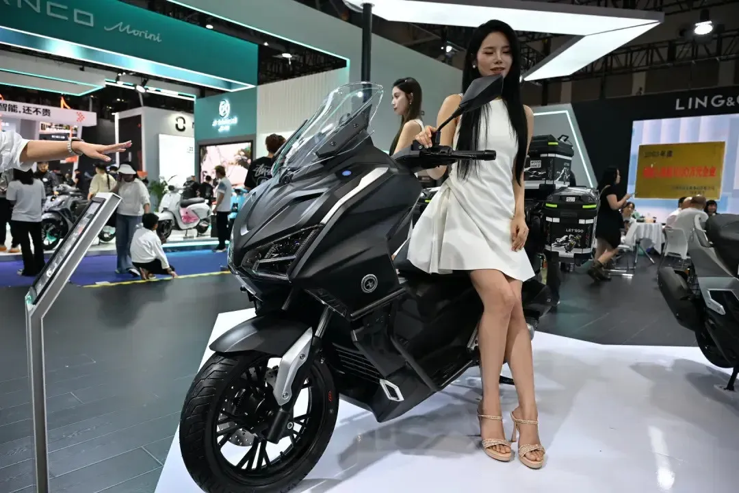 摩博会探馆｜领辰两款150重磅发布，售价低配置高续航高达600KM+5261|小老婆汽機車資訊網