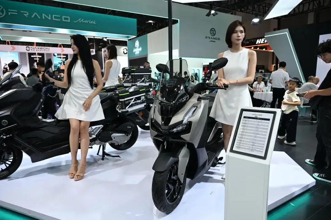 摩博会探馆｜领辰两款150重磅发布，售价低配置高续航高达600KM+6456|小老婆汽機車資訊網
