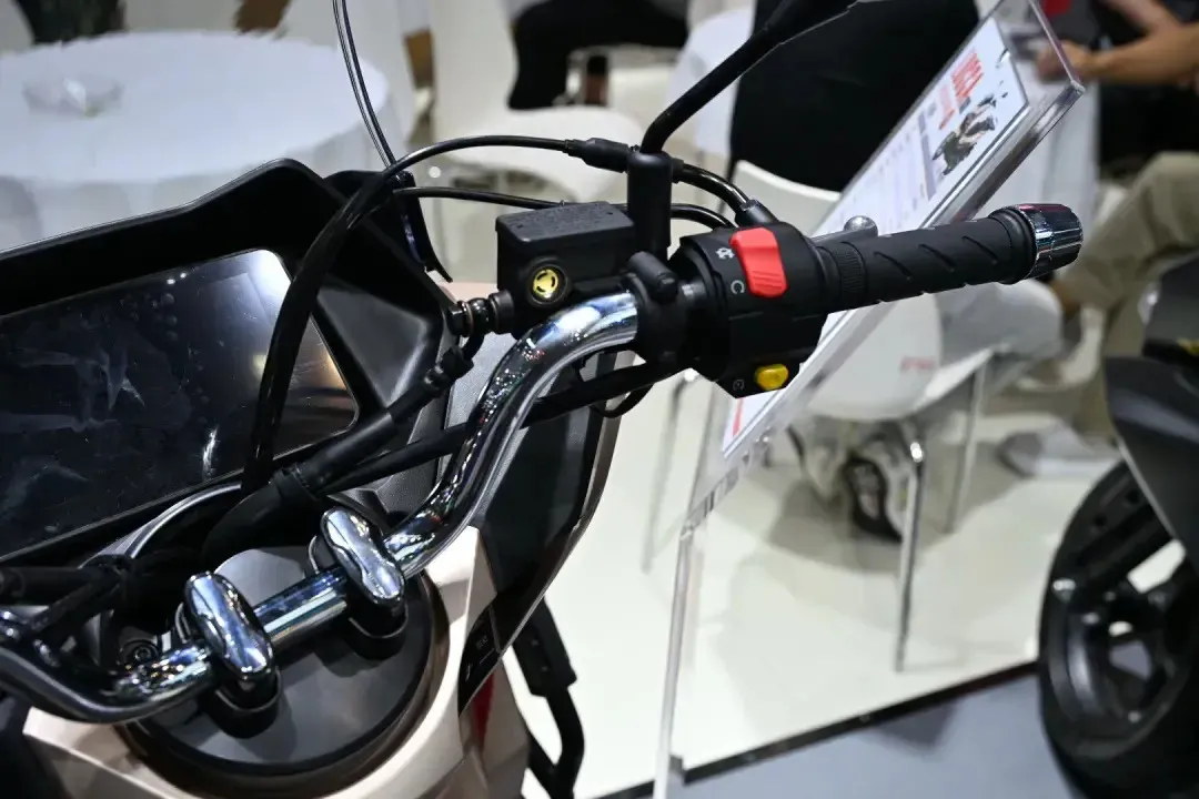 摩博会探馆｜古思特 5 款新车齐上阵，125-400排量随便选6606|小老婆汽機車資訊網