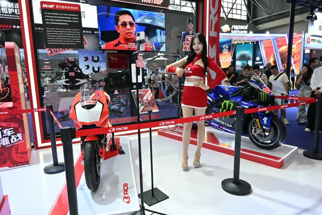 摩博会探馆｜改装专业户 RCB，“标准答案之外属于自己的答案”9126|小老婆汽機車資訊網