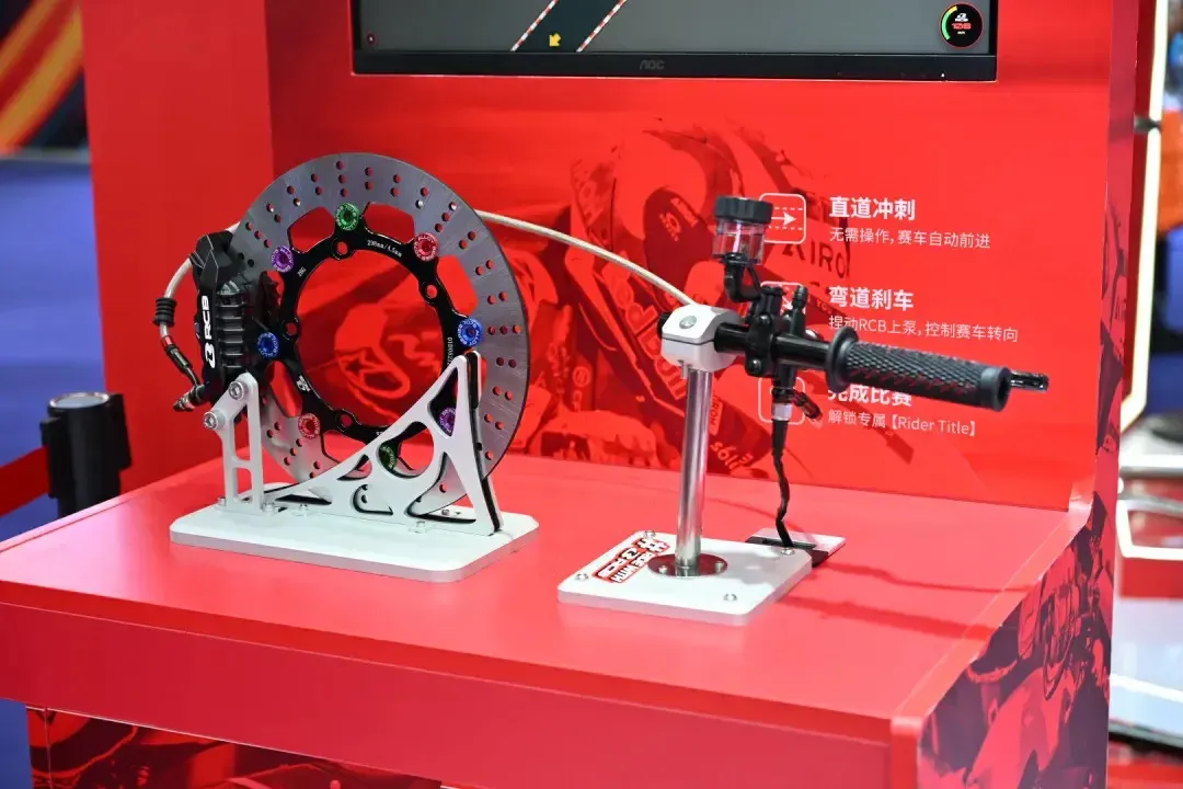 摩博会探馆｜改装专业户 RCB，“标准答案之外属于自己的答案”8927|小老婆汽機車資訊網