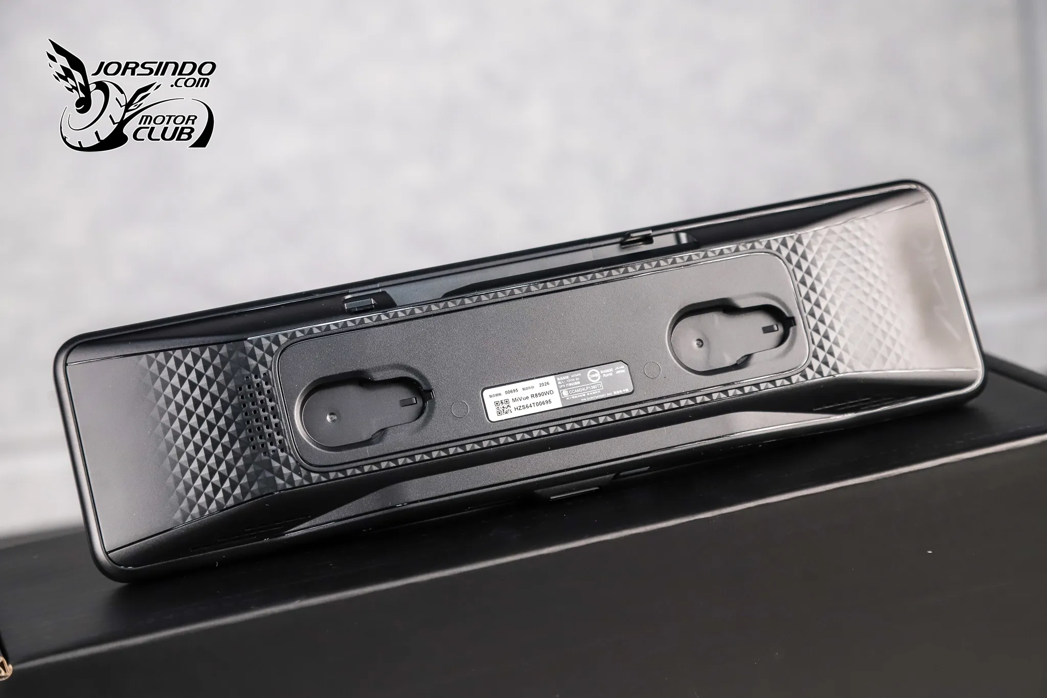 [分享] 電子後視鏡+雙4K鏡頭，Mio R890WD 汽車行車記錄器6850|小老婆汽機車資訊網