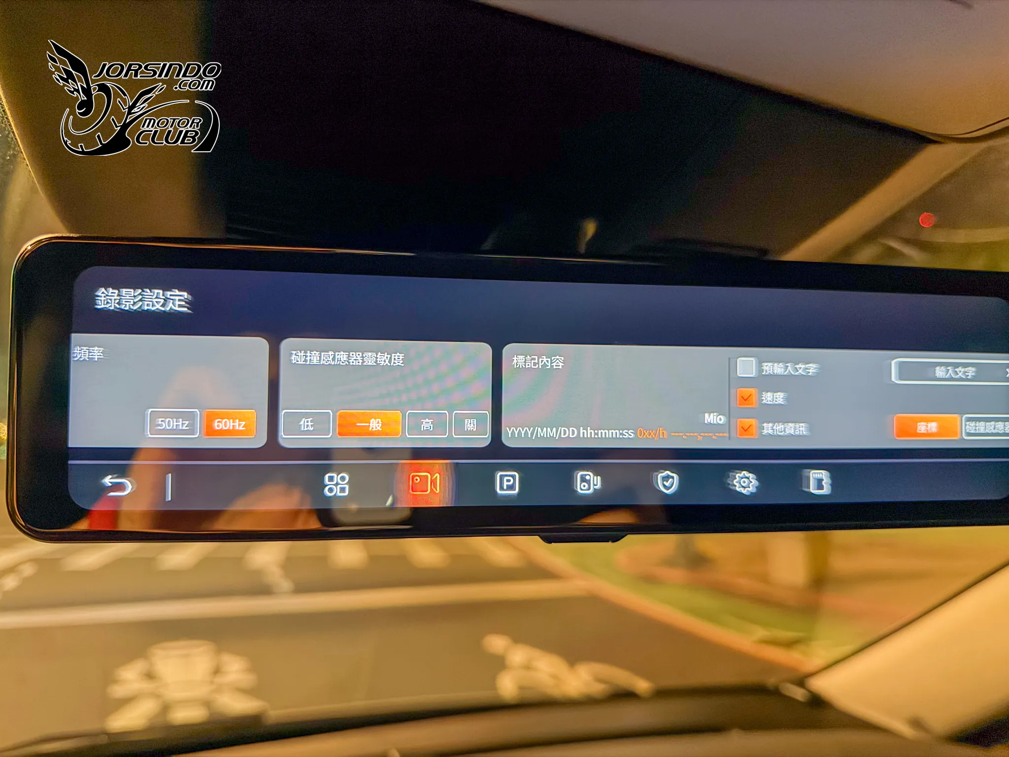 [分享] 電子後視鏡+雙4K鏡頭，Mio R890WD 汽車行車記錄器1585|小老婆汽機車資訊網