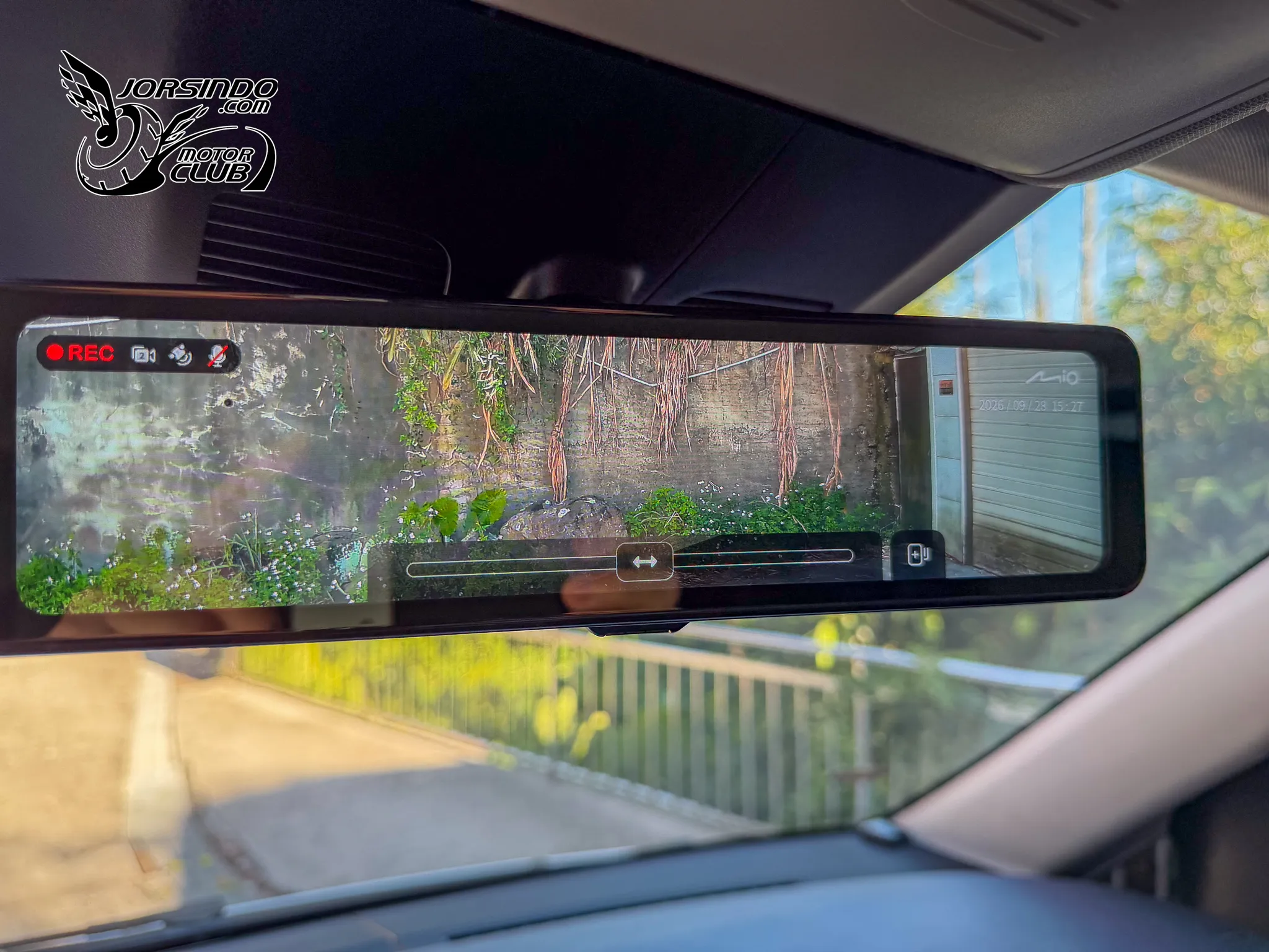[分享] 電子後視鏡+雙4K鏡頭，Mio R890WD 汽車行車記錄器1237|小老婆汽機車資訊網