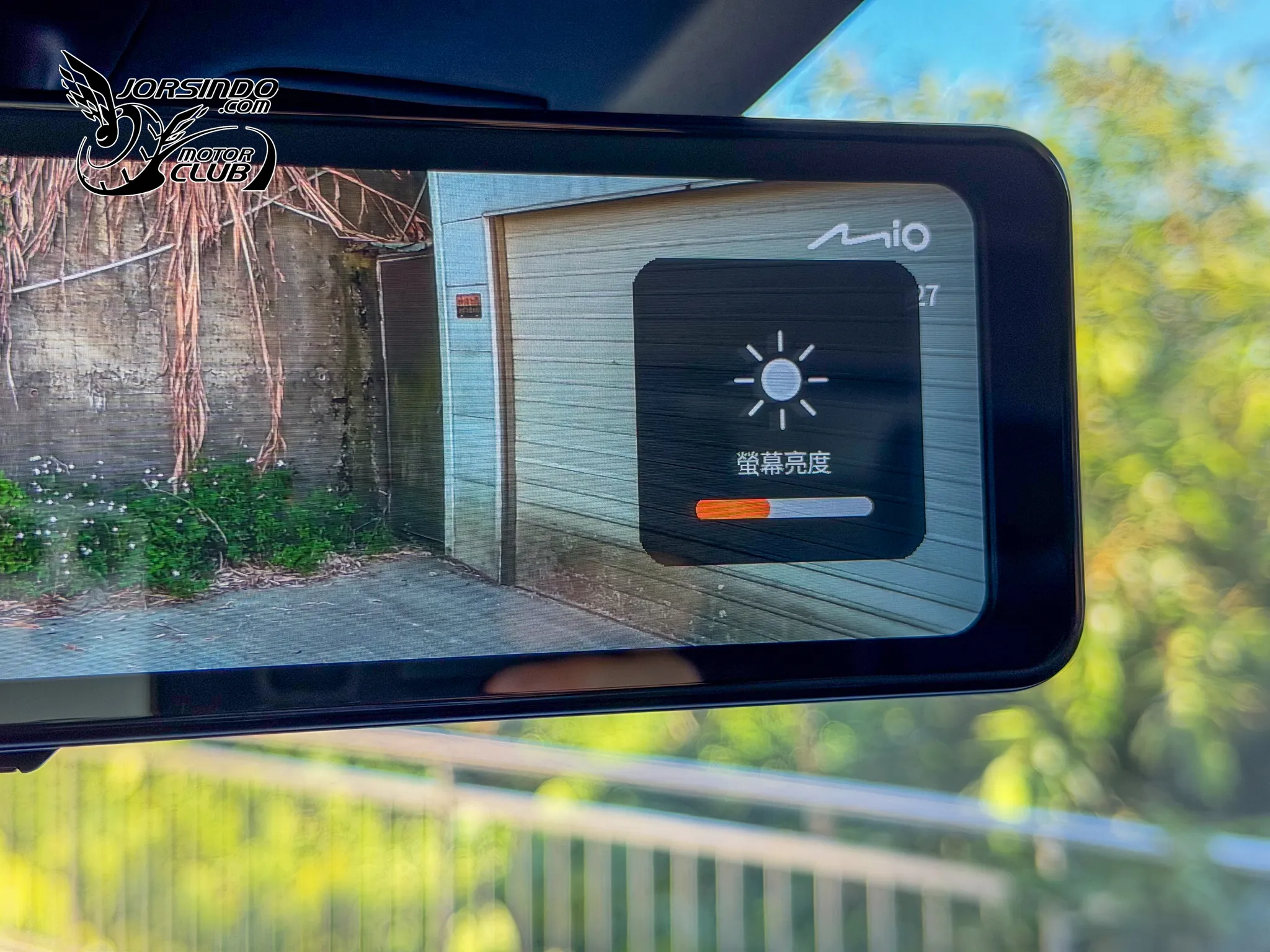 [分享] 電子後視鏡+雙4K鏡頭，Mio R890WD 汽車行車記錄器5324|小老婆汽機車資訊網