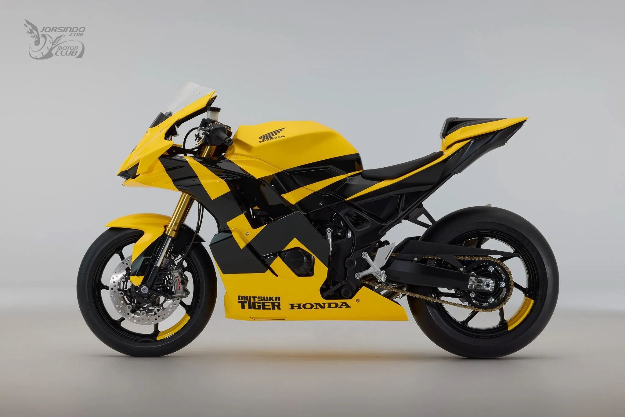 HONDA CBR750R 雙缸跑車？與潮牌聯名的概念車讓你騎帥也很快5371|小老婆汽機車資訊網