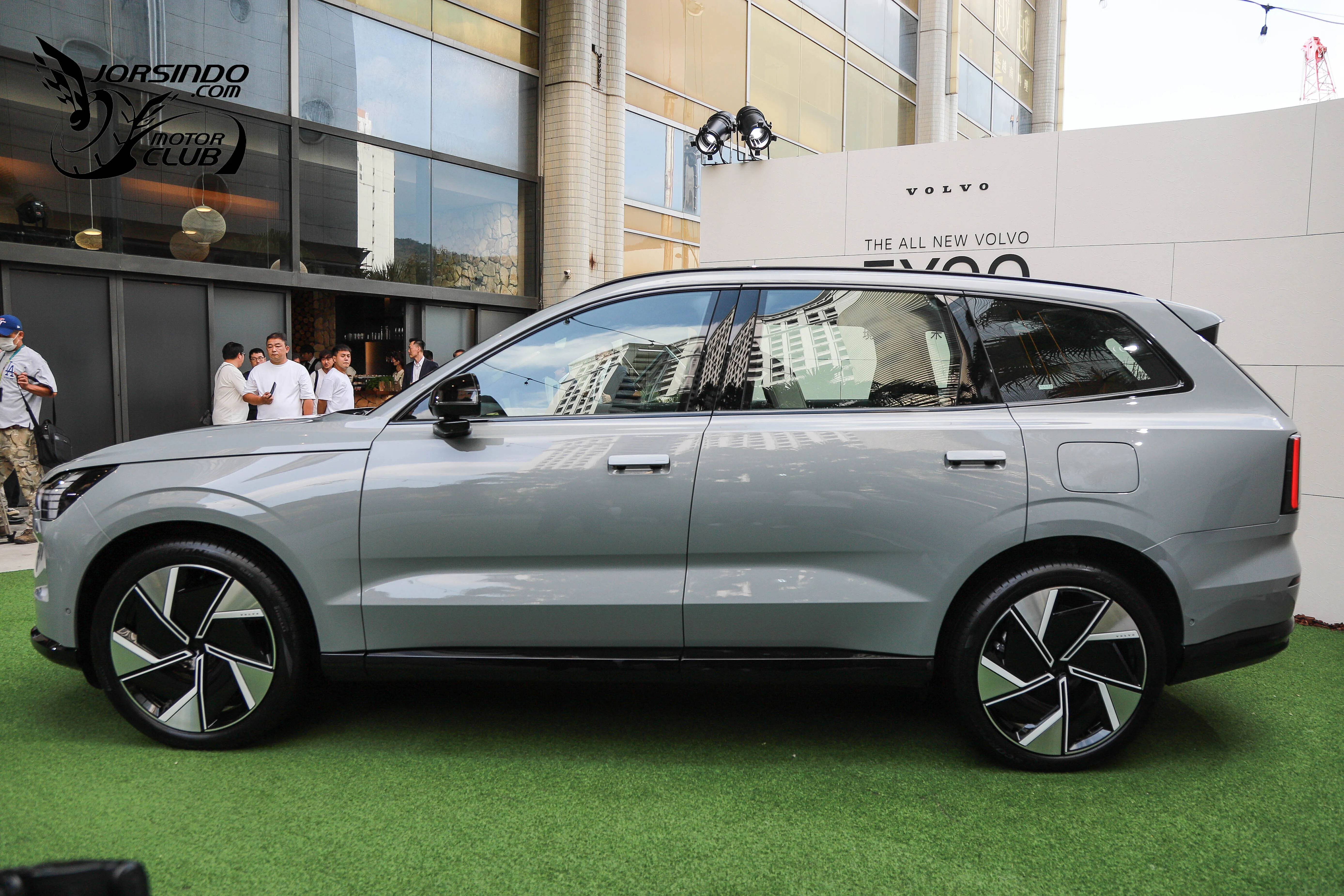 三車型，295萬元起！Volvo純電休旅旗艦EX90抵台上市3946|小老婆汽機車資訊網