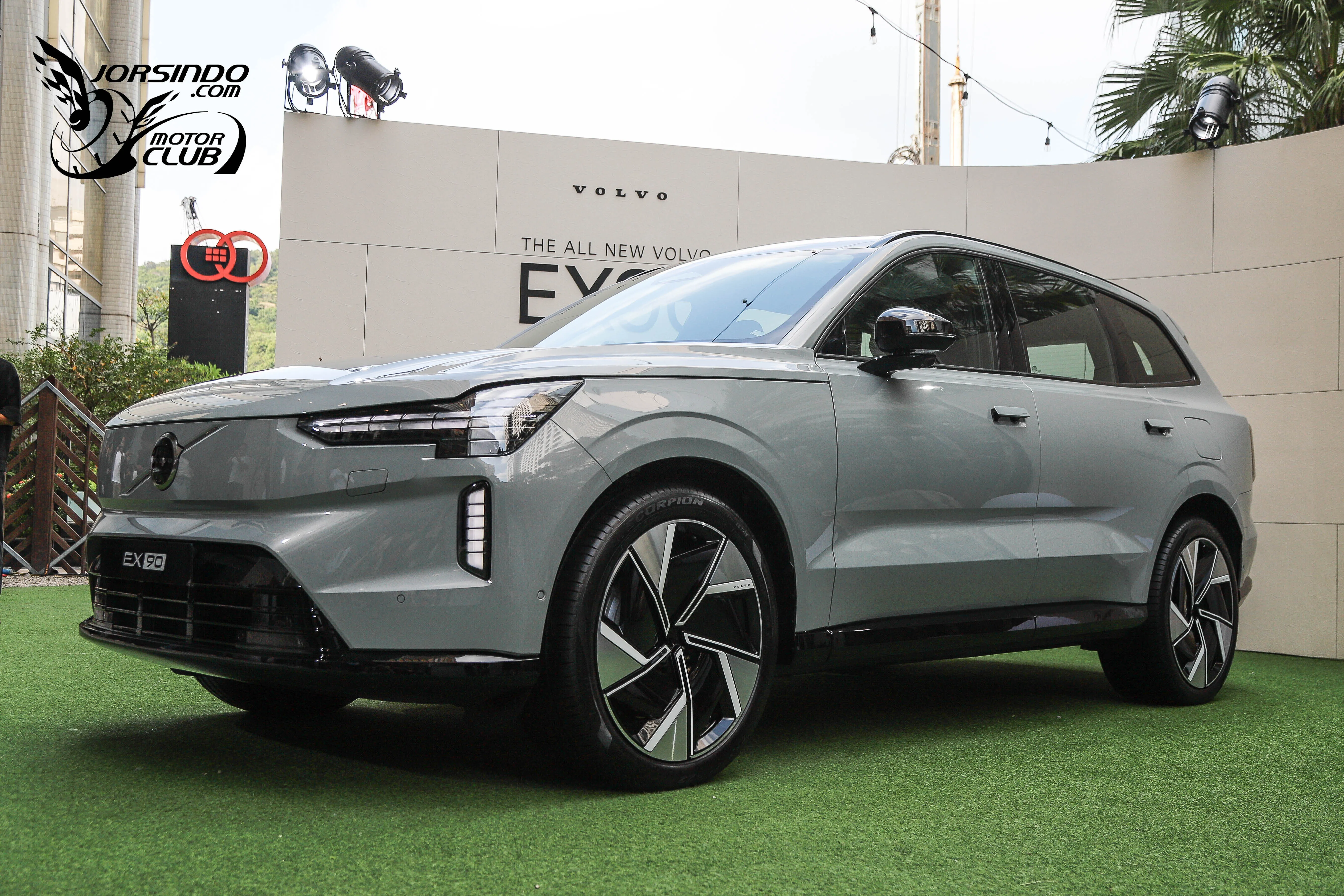 三車型，295萬元起！Volvo純電休旅旗艦EX90抵台上市6730|小老婆汽機車資訊網