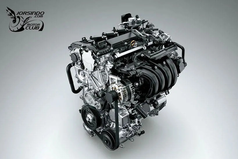 Toyota新年式Camry 100.9萬起在台上市，新增入門「汽油尊爵」版！7377|小老婆汽機車資訊網