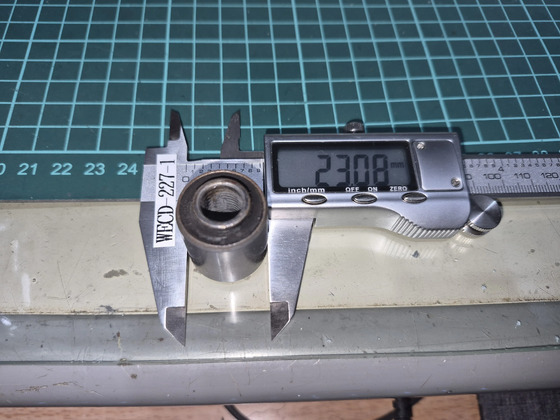 封面"T-426-A2更換避震器襯套"