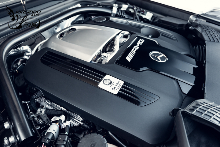 封面"Mercedes-Benz坦承低估車迷的需求，透露V8/V12心臟發展方向！"