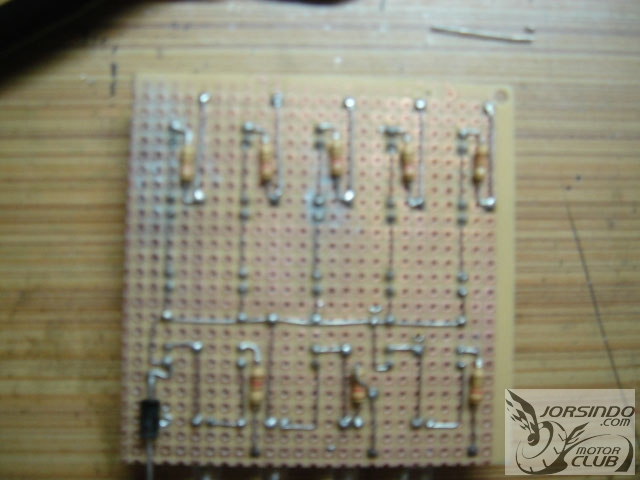 朋友的得意100土炮LED尾燈(裝上去~發光中)2818|小老婆汽機車資訊網