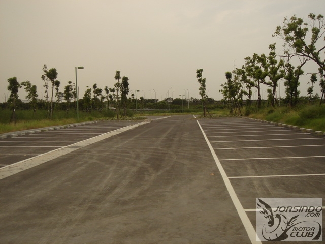 台南都會公園...偷偷溜進去9346|小老婆汽機車資訊網