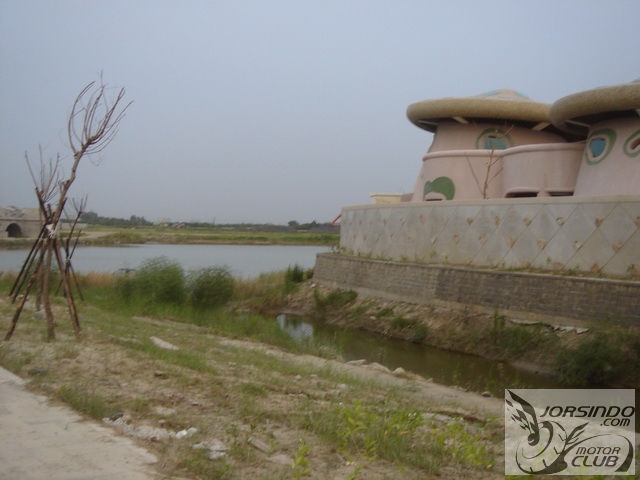 台南都會公園...偷偷溜進去7044|小老婆汽機車資訊網