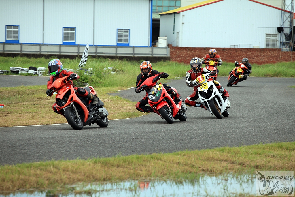 [採訪]2009 KYMCO光陽挑戰盃巡迴錦標賽開幕戰--台南安定賽車場6118|小老婆汽機車資訊網