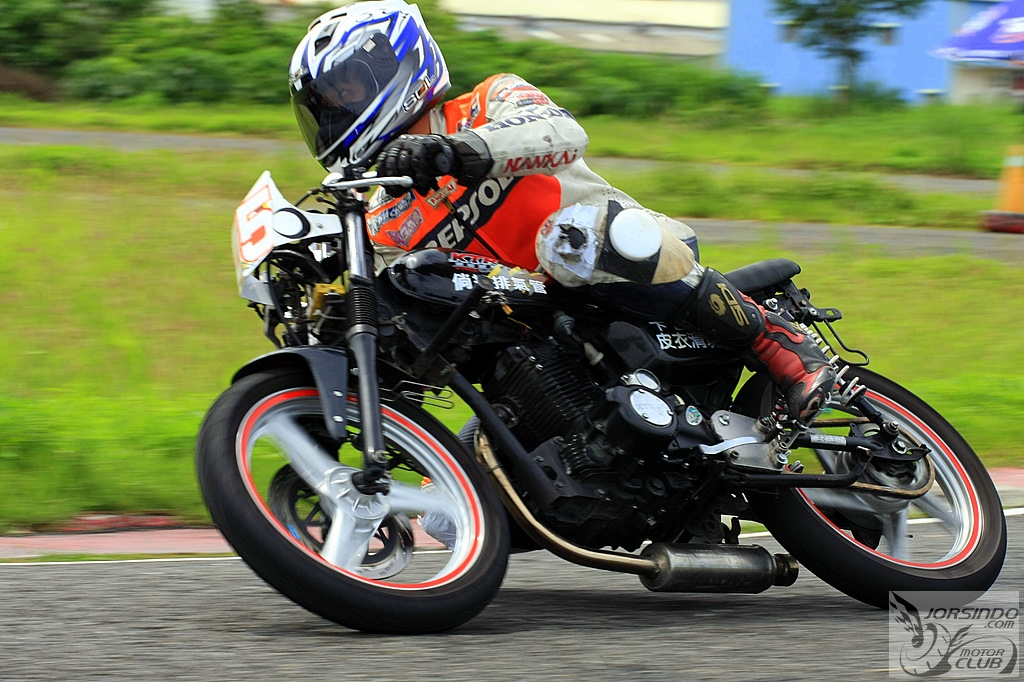 [採訪]2009 KYMCO光陽挑戰盃巡迴錦標賽開幕戰--台南安定賽車場1174|小老婆汽機車資訊網