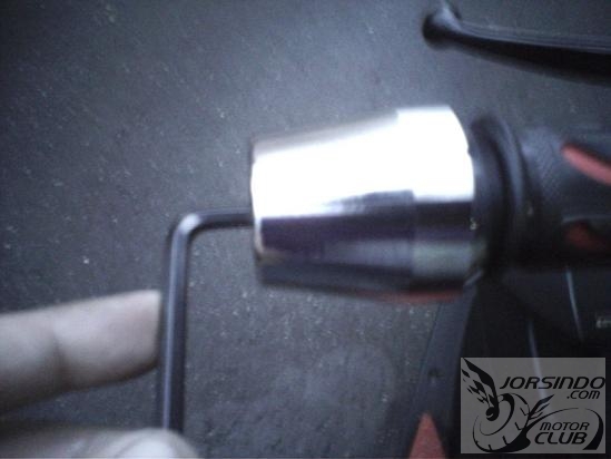SYM GT150 上雙顆1000g超重量平衡端子~補教學 更新加重棒9416|小老婆汽機車資訊網