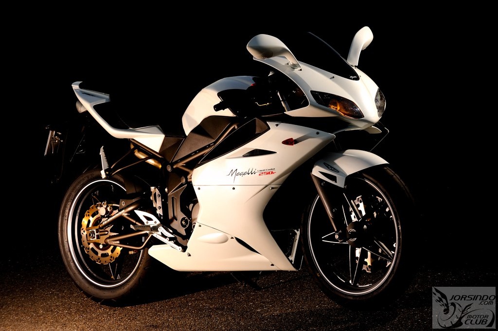 值得期待的仿賽 Megelli 250R5669|小老婆汽機車資訊網